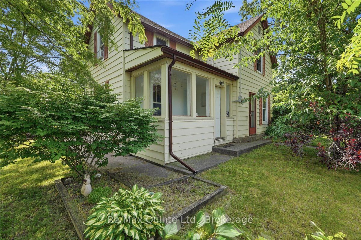 235 Pine Street Property Photo 1