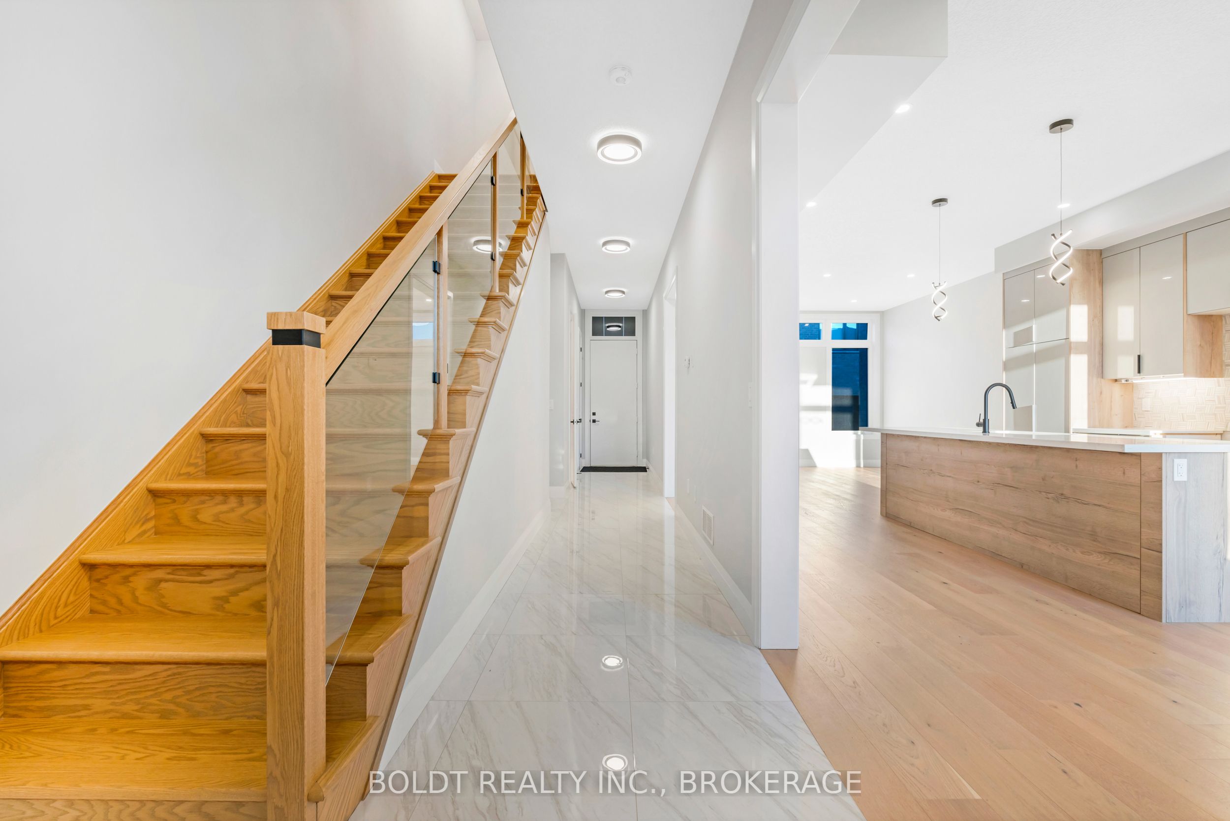 27 Wellspring Way Property Photo 5
