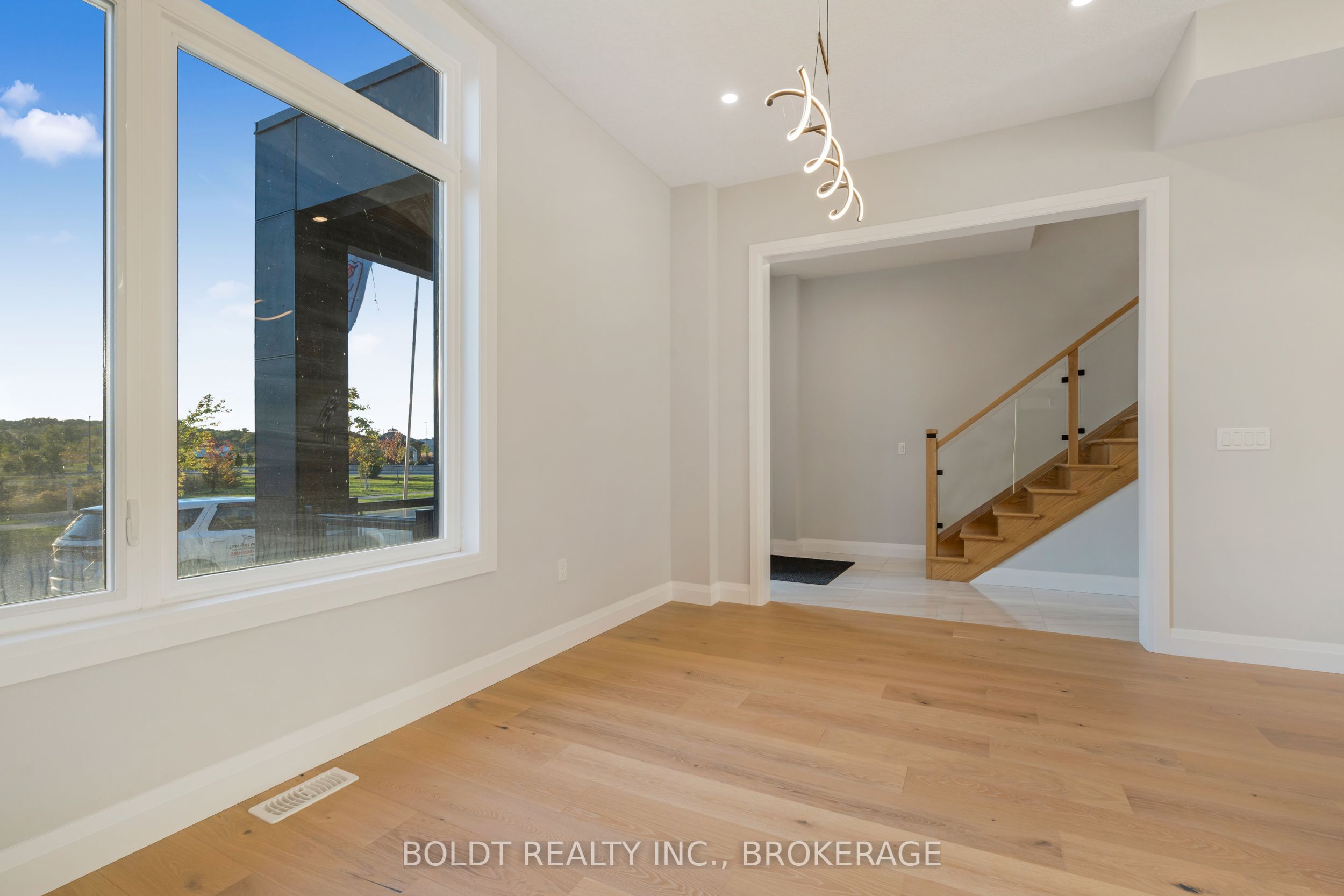 27 Wellspring Way Property Photo 6