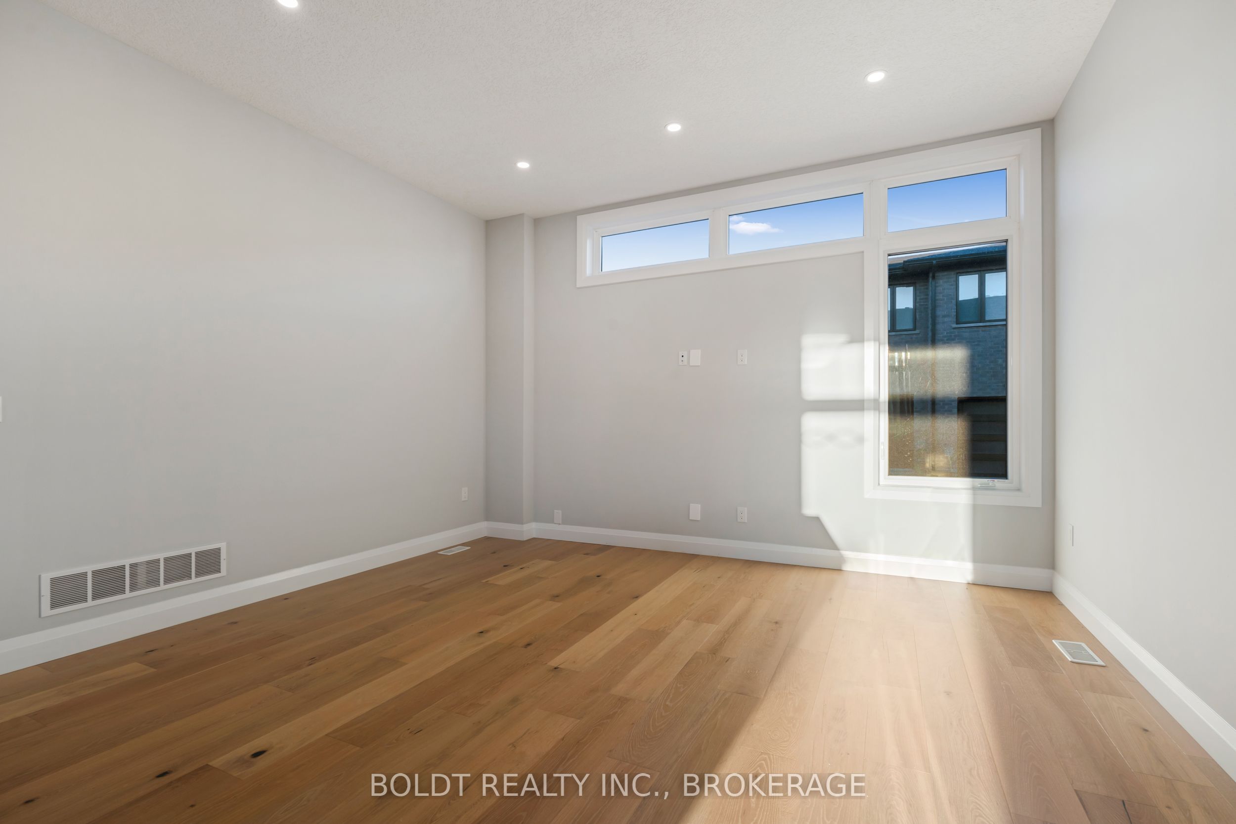 27 Wellspring Way Property Photo 11