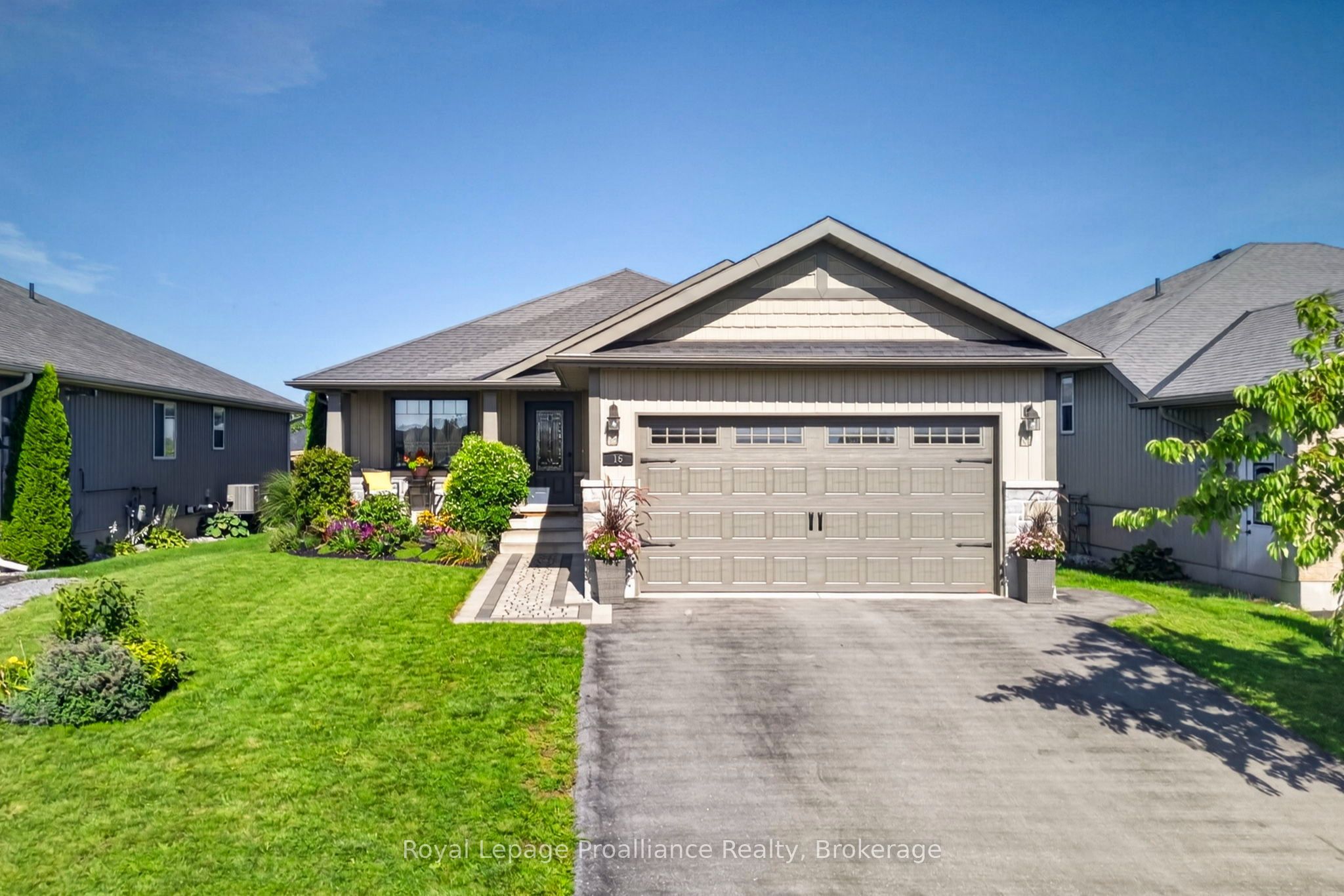 16 Butternut Court Property Photo 1