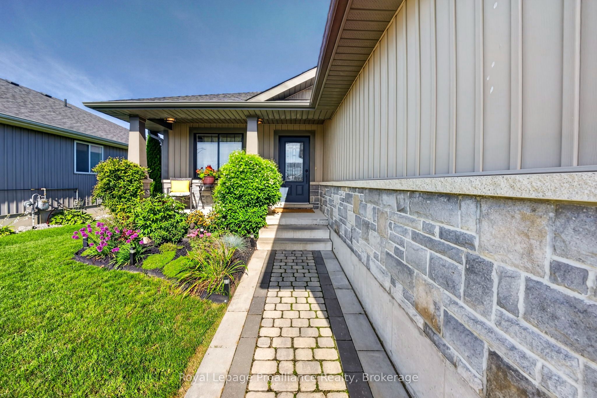 16 Butternut Court Property Photo 3