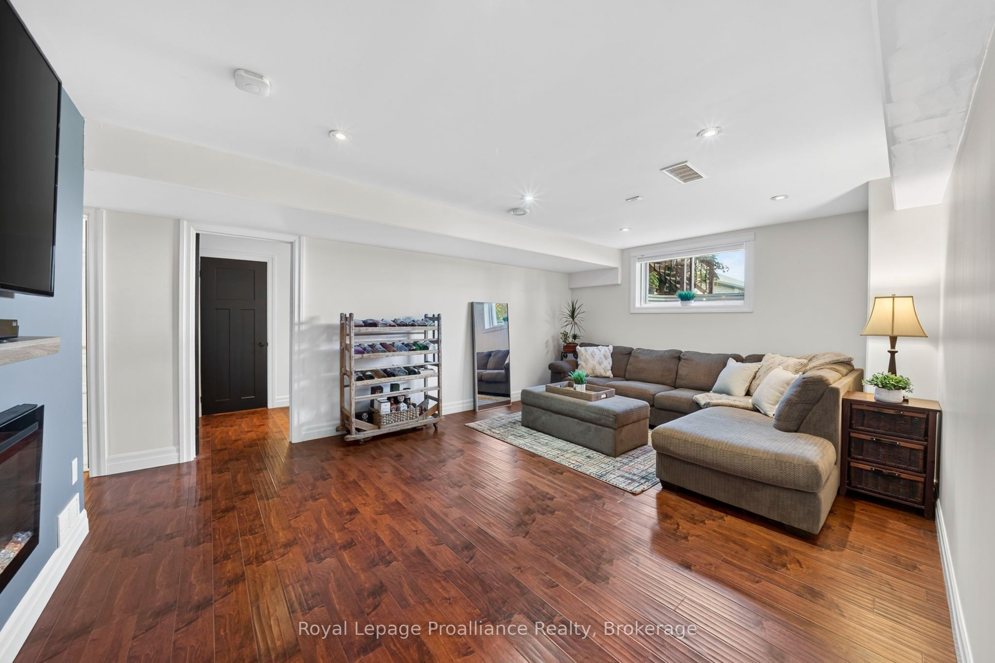 16 Butternut Court Property Photo 24