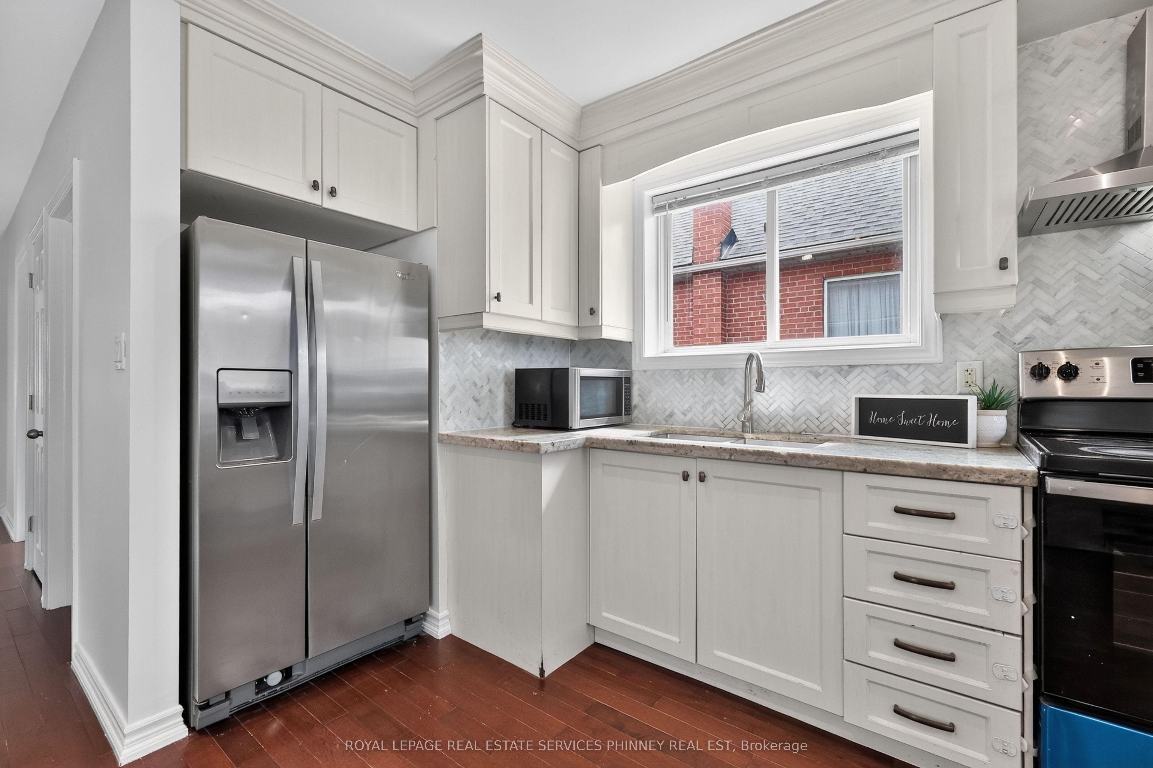 245 Glenholme Avenue Property Photo 9