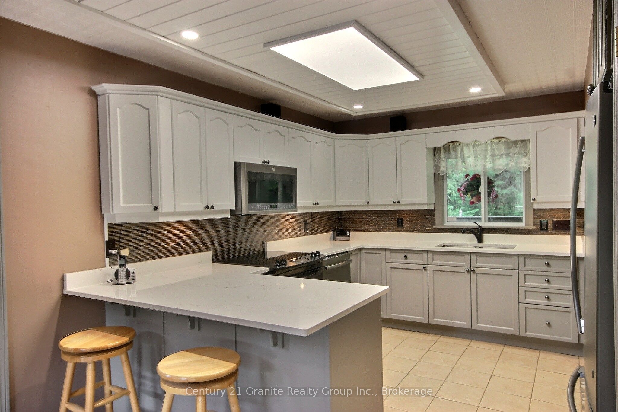 1082 Green Lake Road Property Photo 4