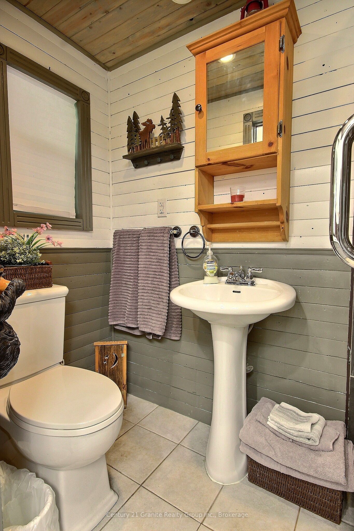1082 Green Lake Road Property Photo 9