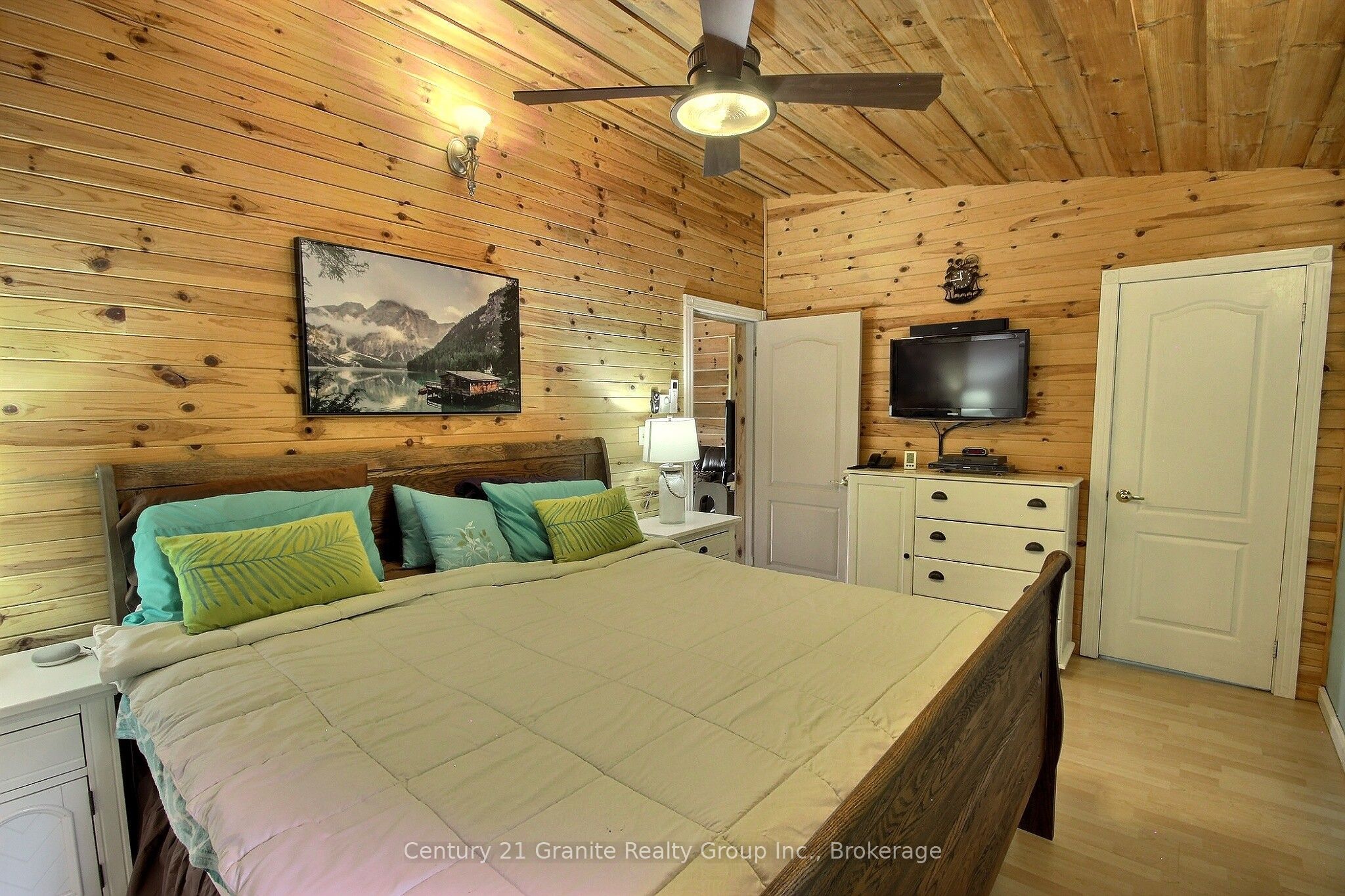 1082 Green Lake Road Property Photo 14