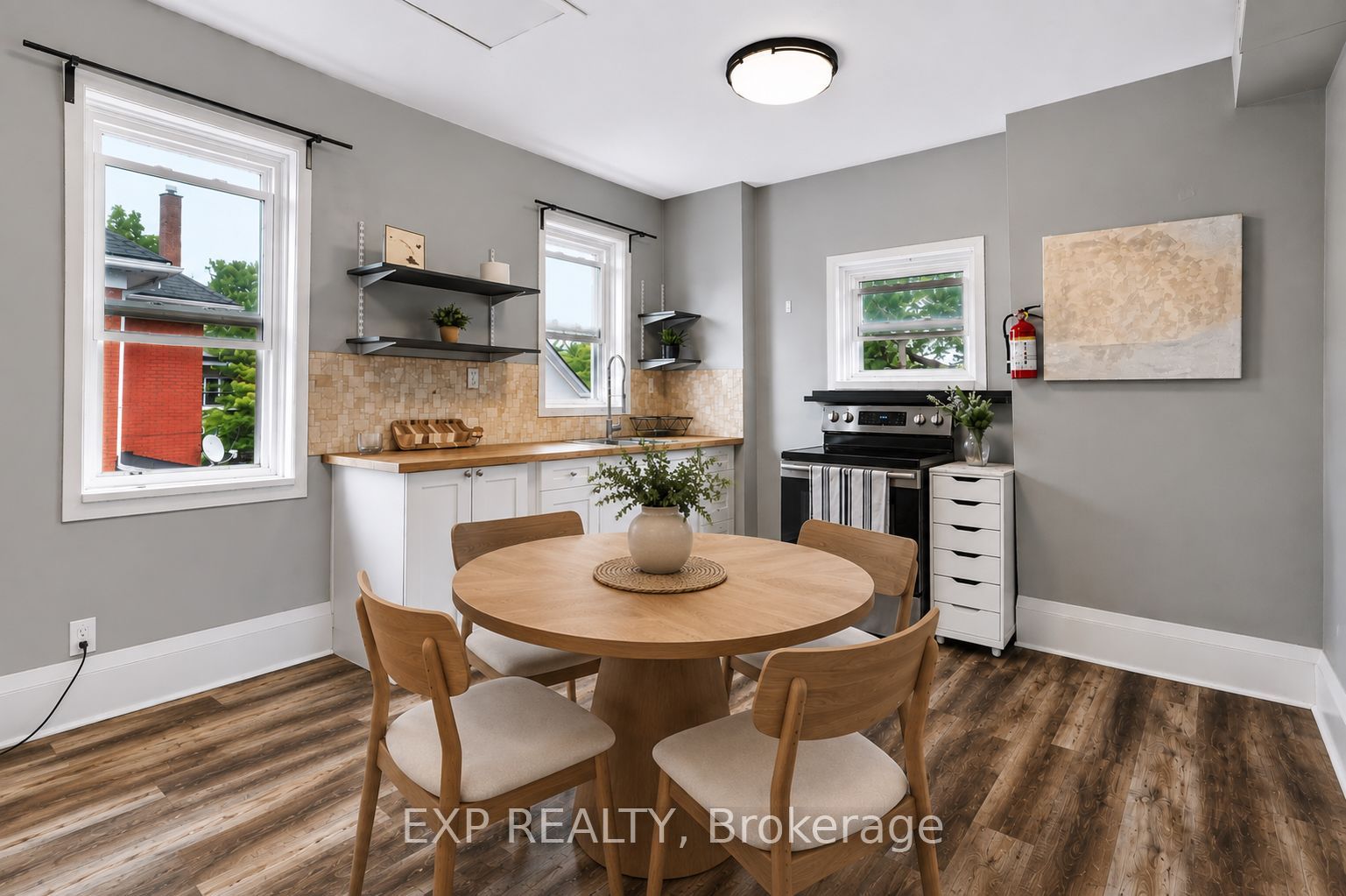 119 Beckwith Street N Property Photo 12