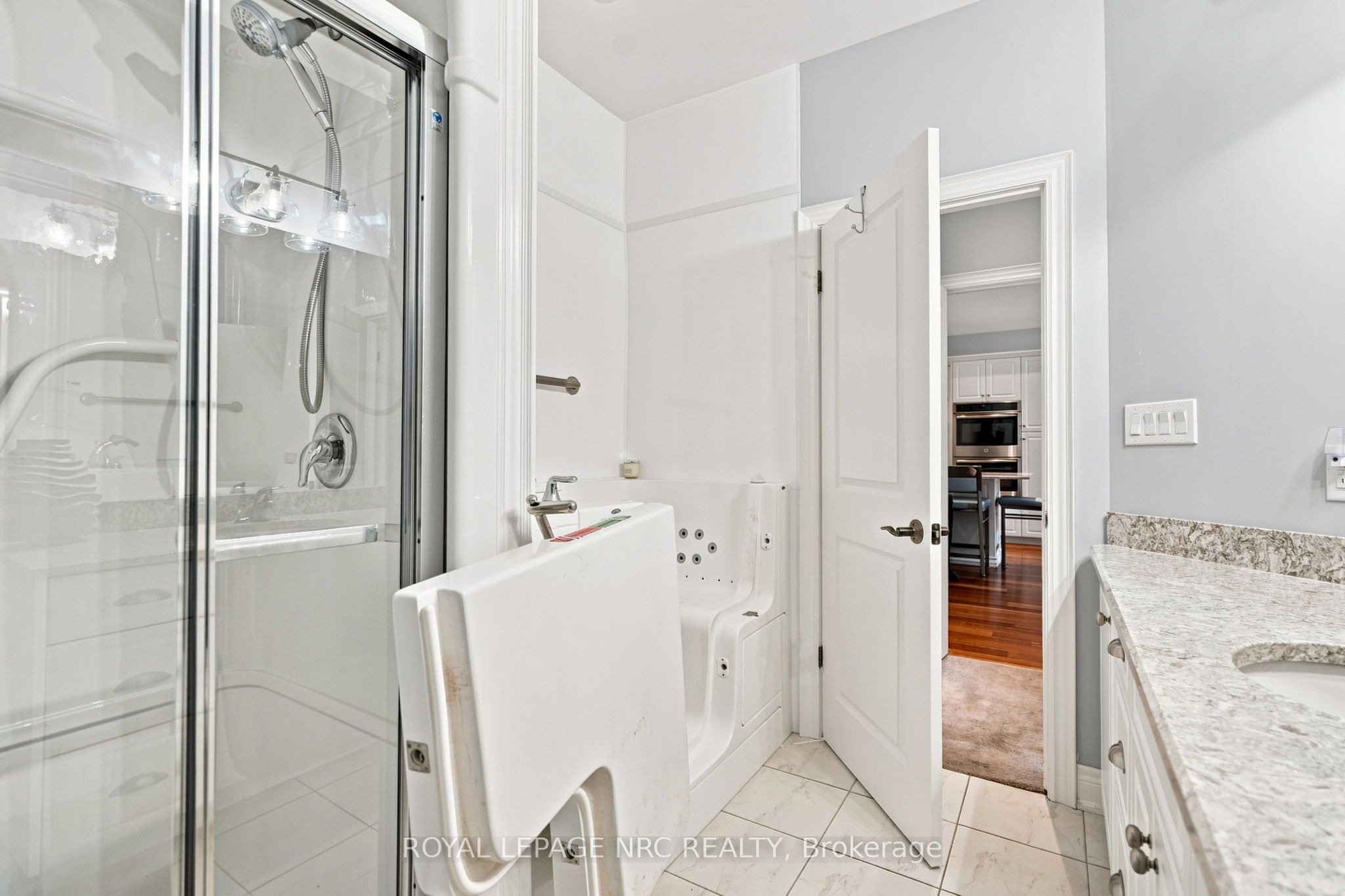 19 Stoneridge Crescent Property Photo 18