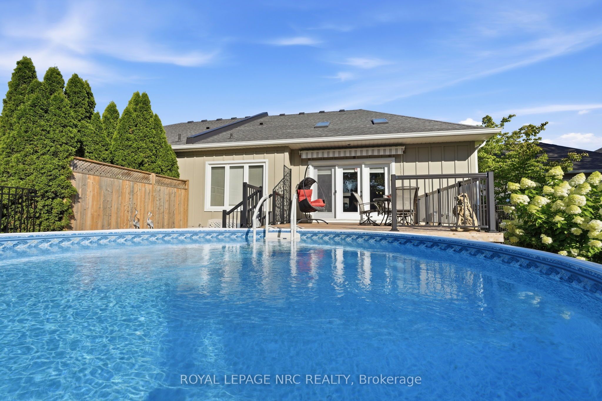 19 Stoneridge Crescent Property Photo 25
