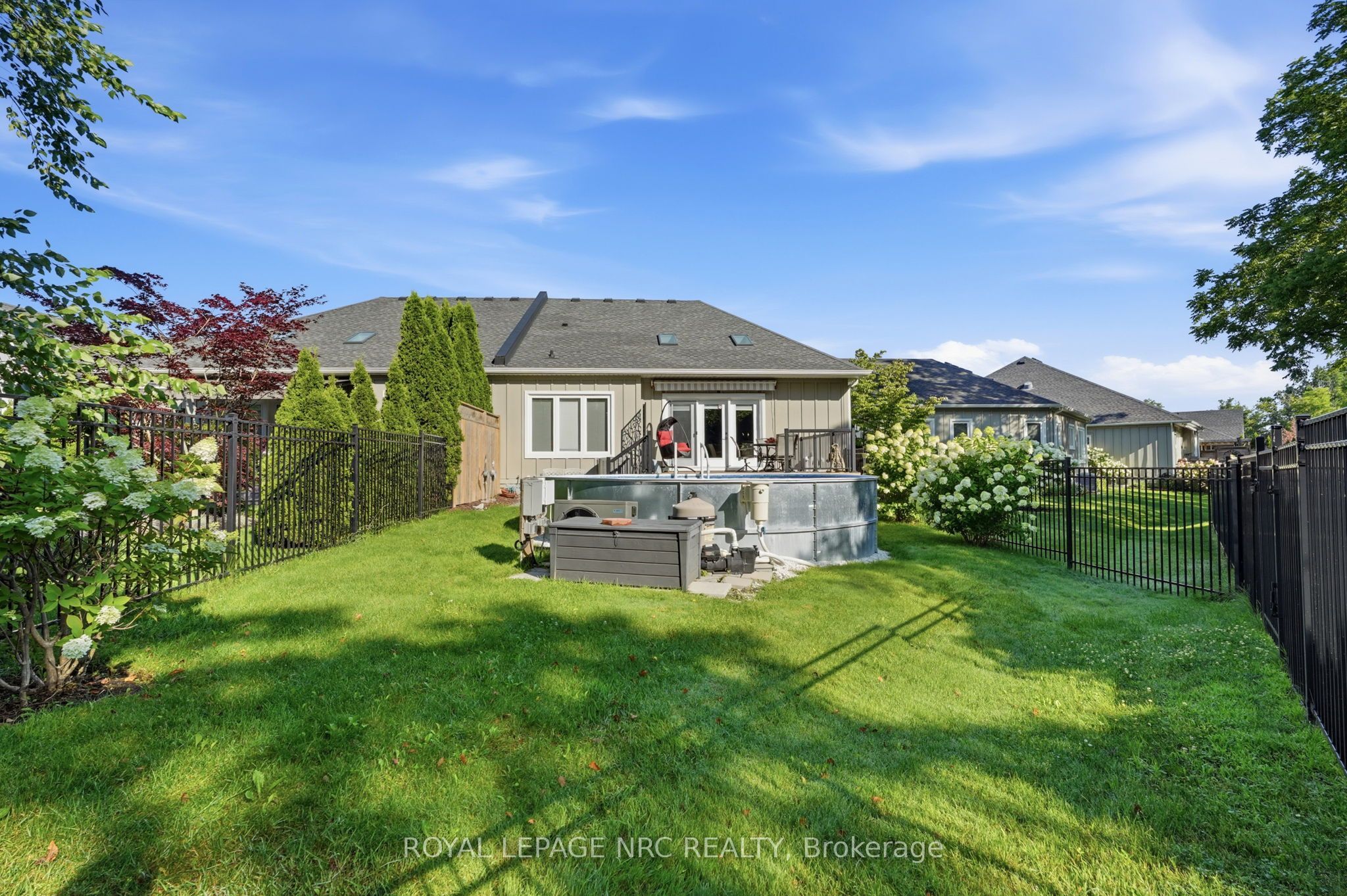 19 Stoneridge Crescent Property Photo 26