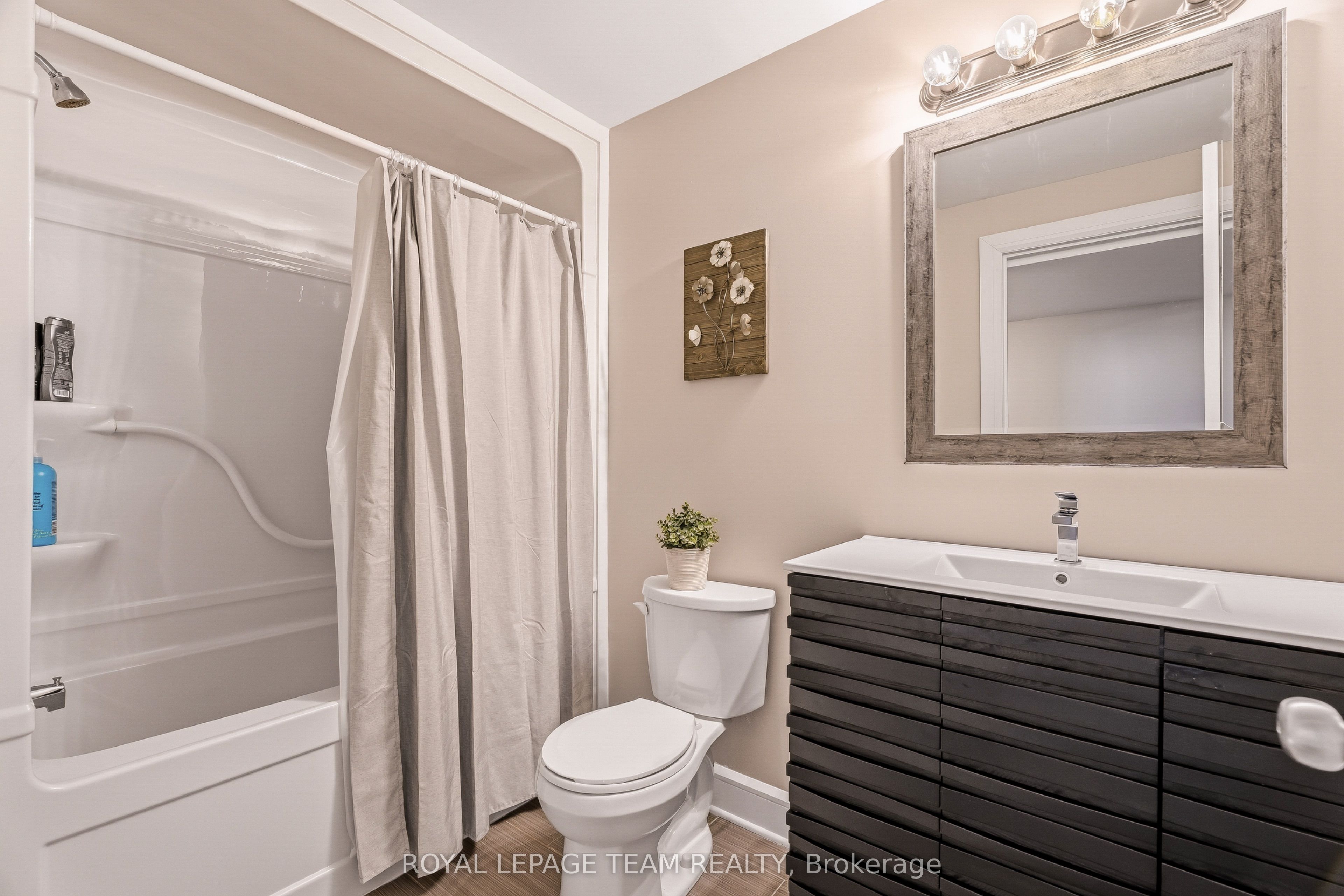 218 Arthur Street Property Photo 36