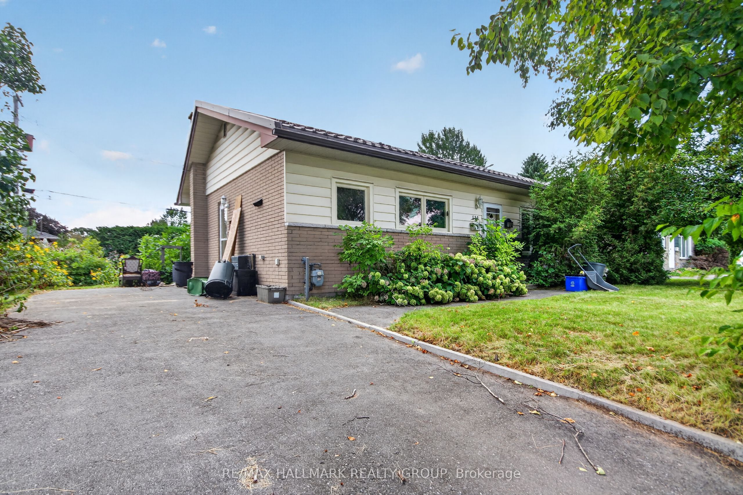 118 Knoxdale Road Property Photo 2