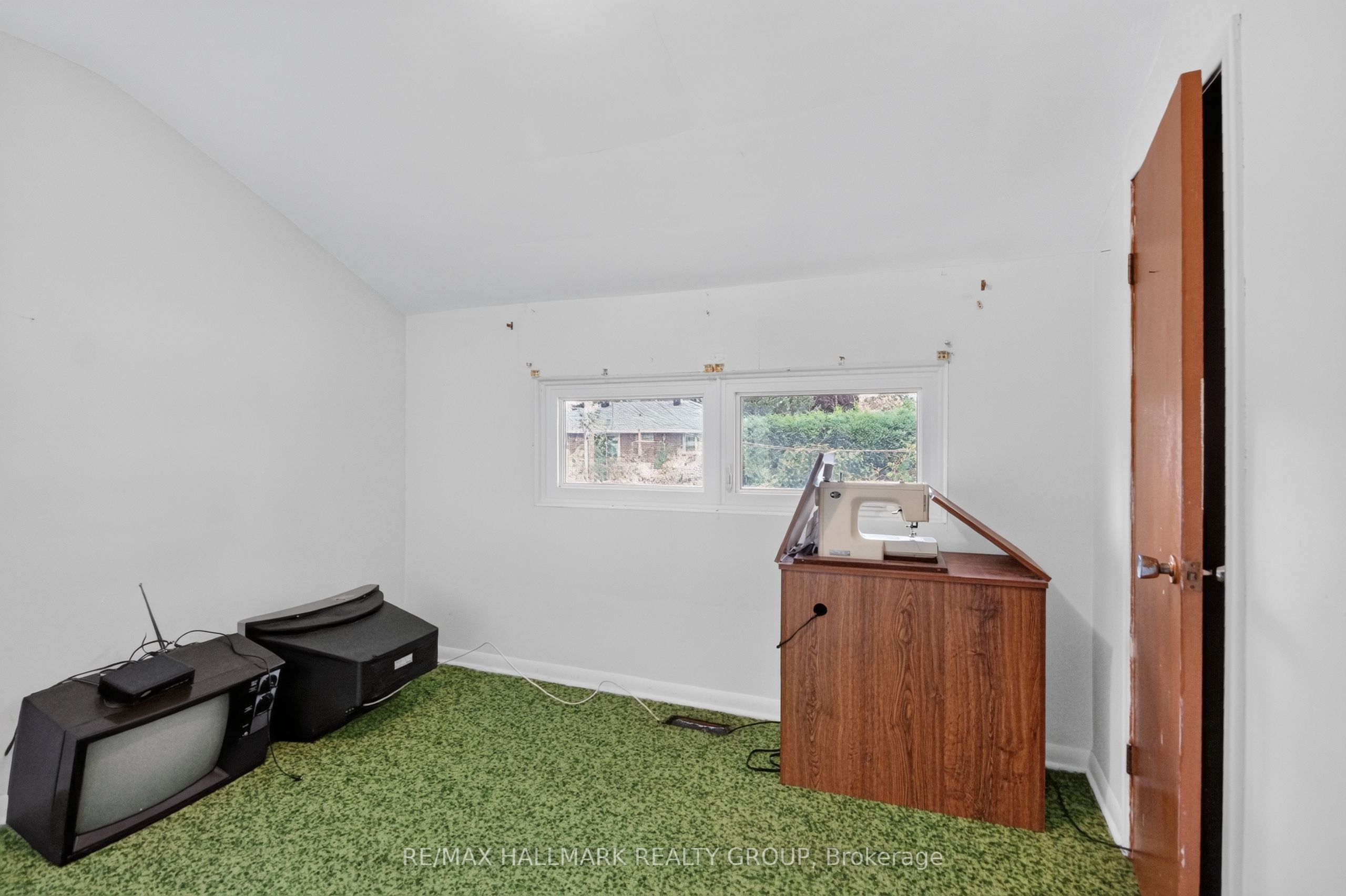 118 Knoxdale Road Property Photo 11