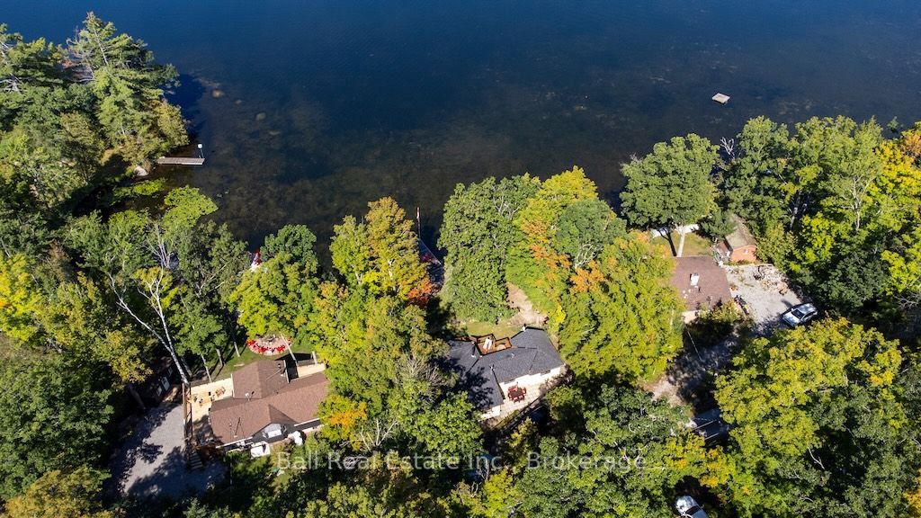 3272 Buckhorn Lane N Property Photo 6