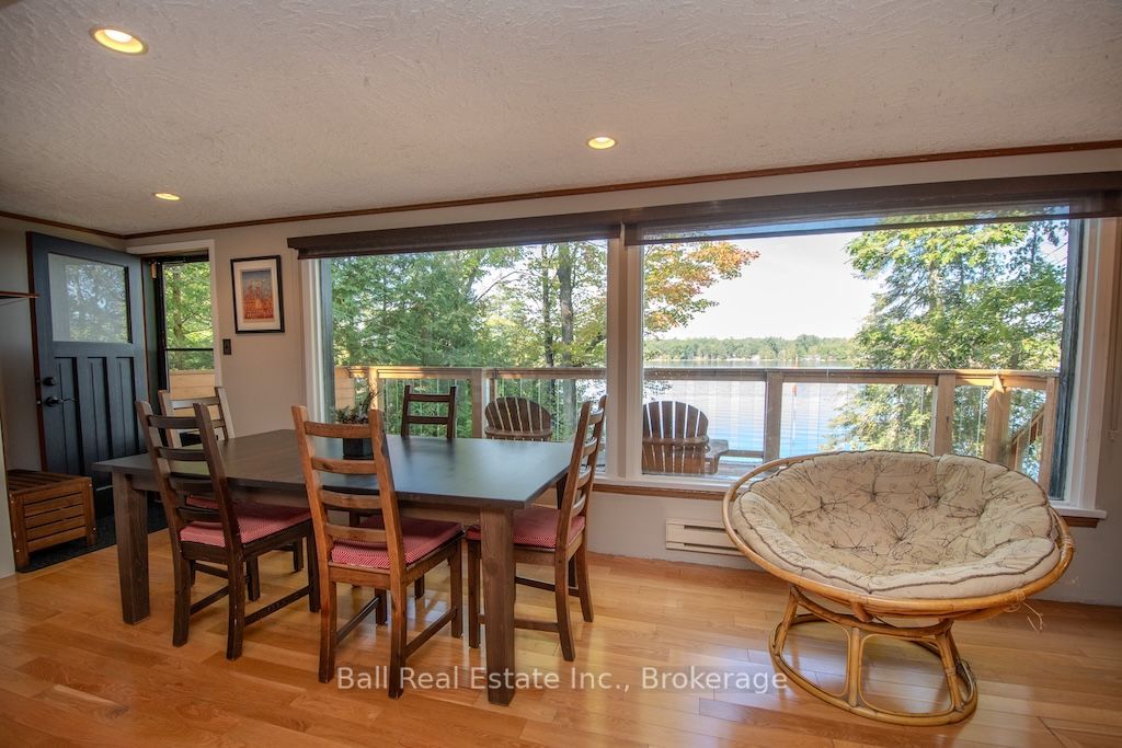 3272 Buckhorn Lane N Property Photo 7