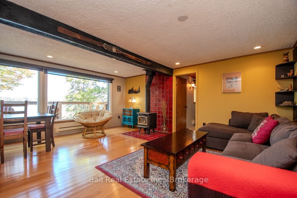 3272 Buckhorn Lane N Property Photo 8