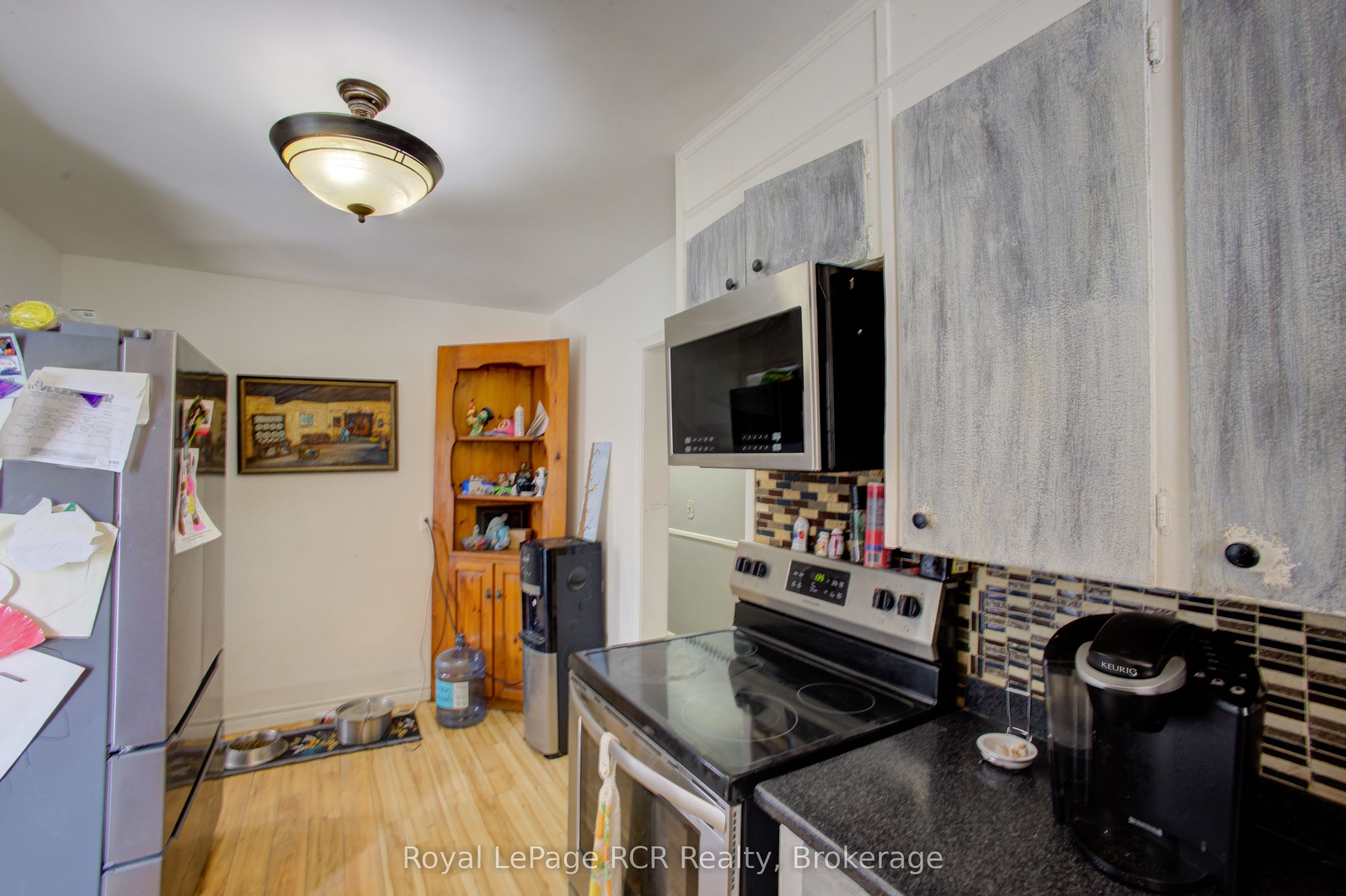 460 Domville Street Property Photo 10