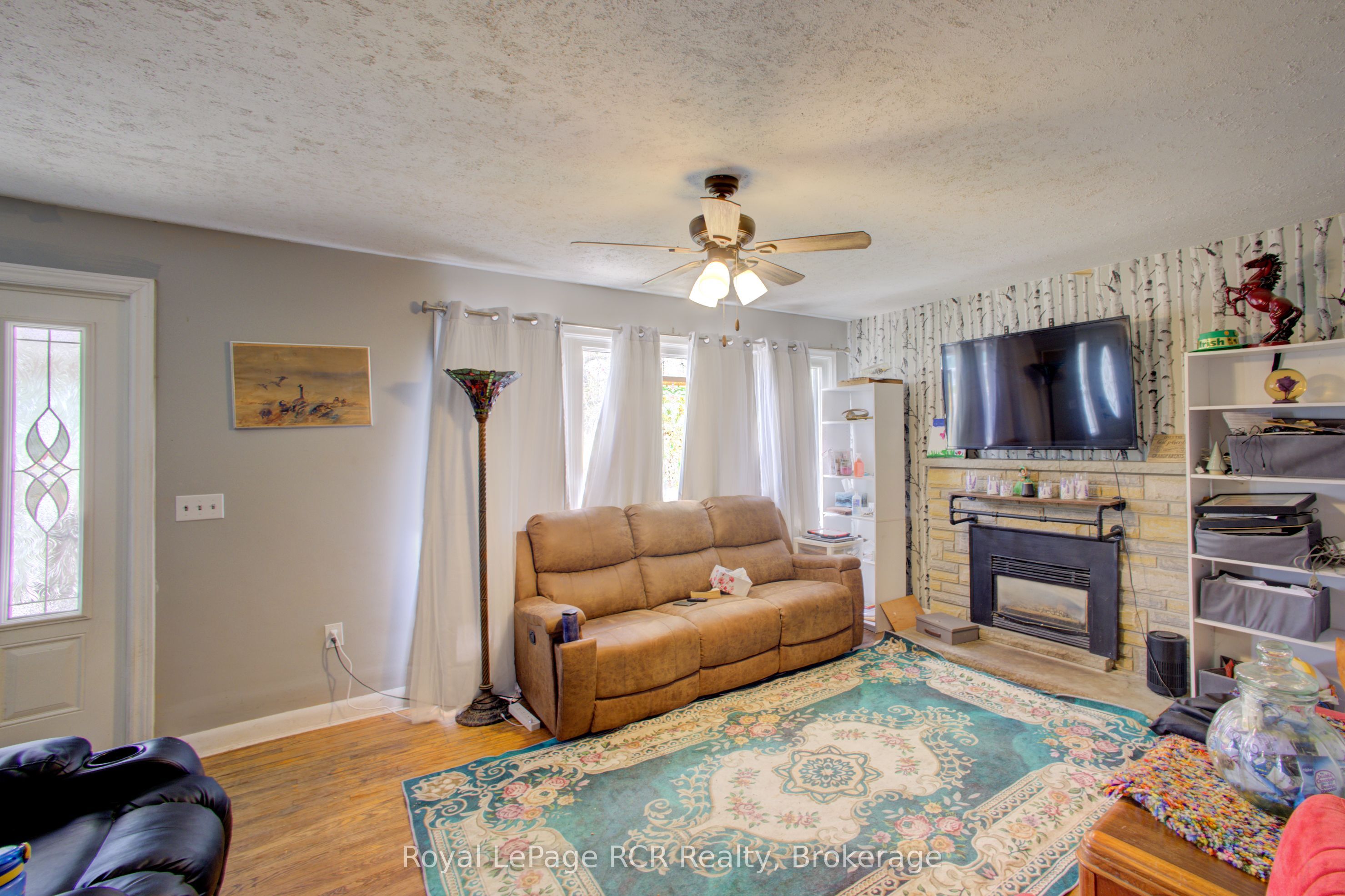 460 Domville Street Property Photo 14