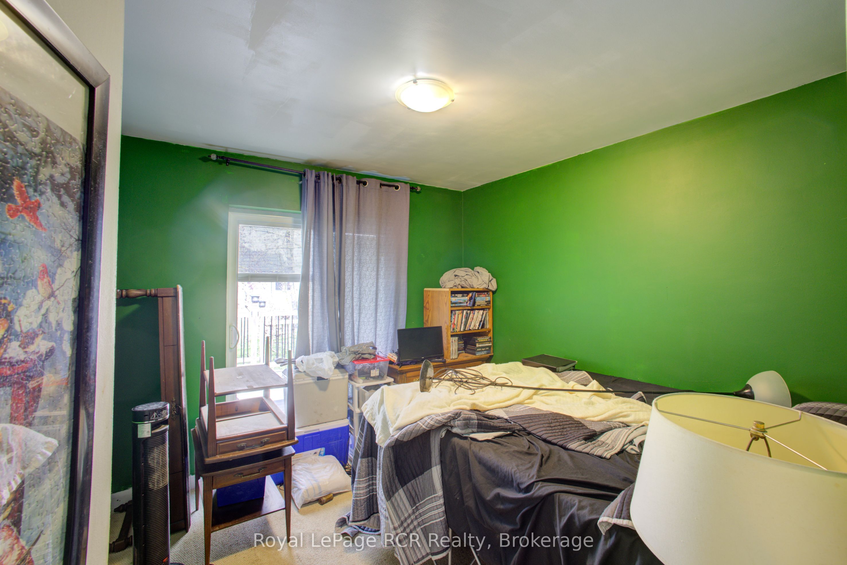 460 Domville Street Property Photo 16