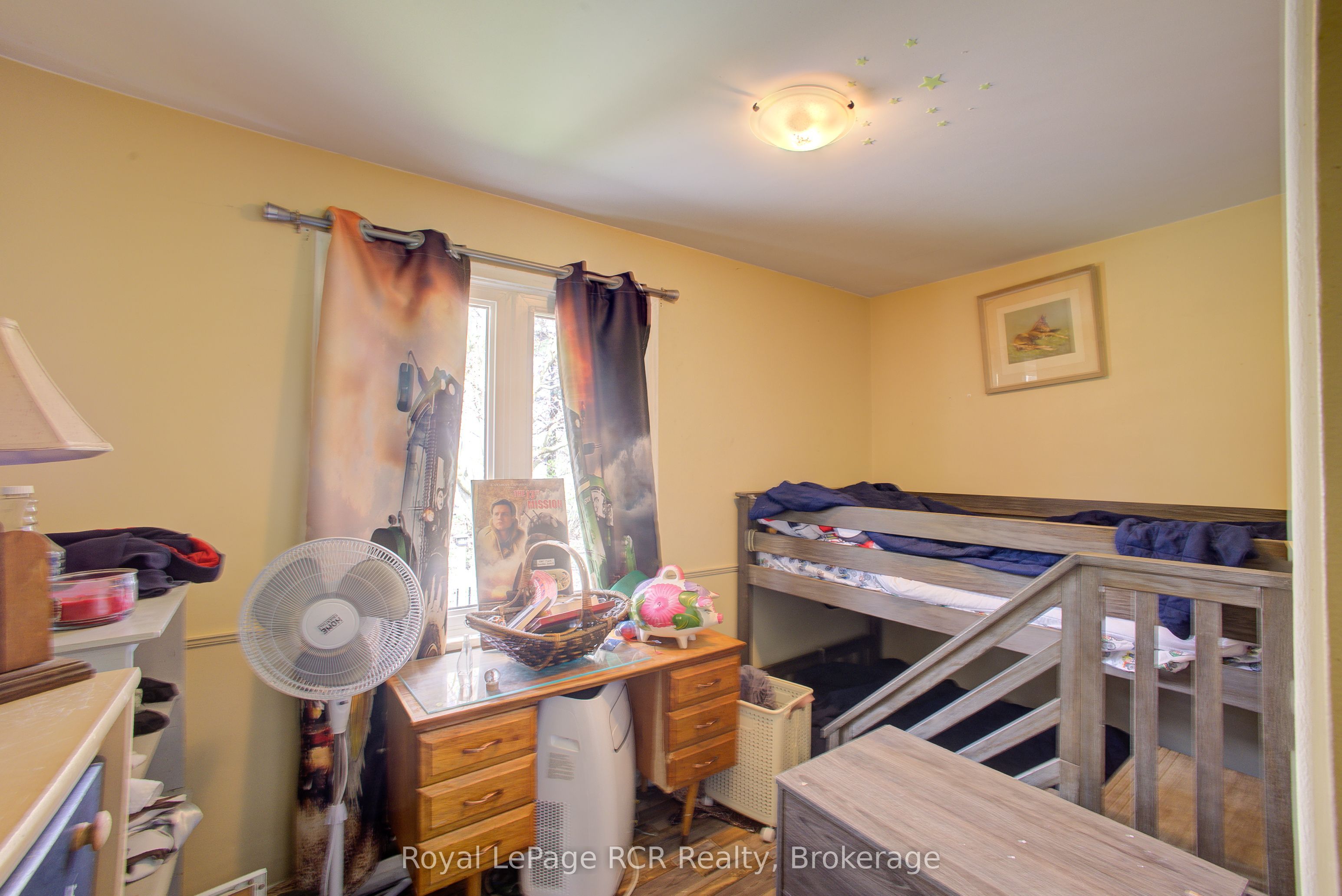 460 Domville Street Property Photo 17
