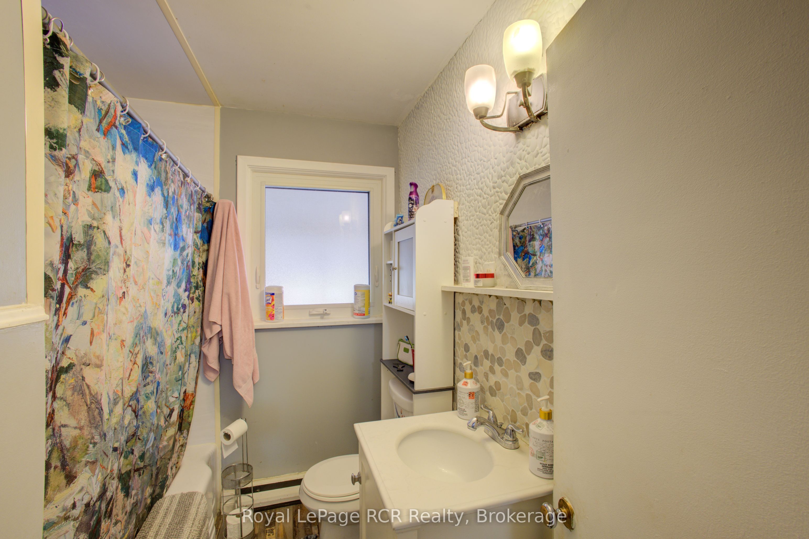 460 Domville Street Property Photo 19
