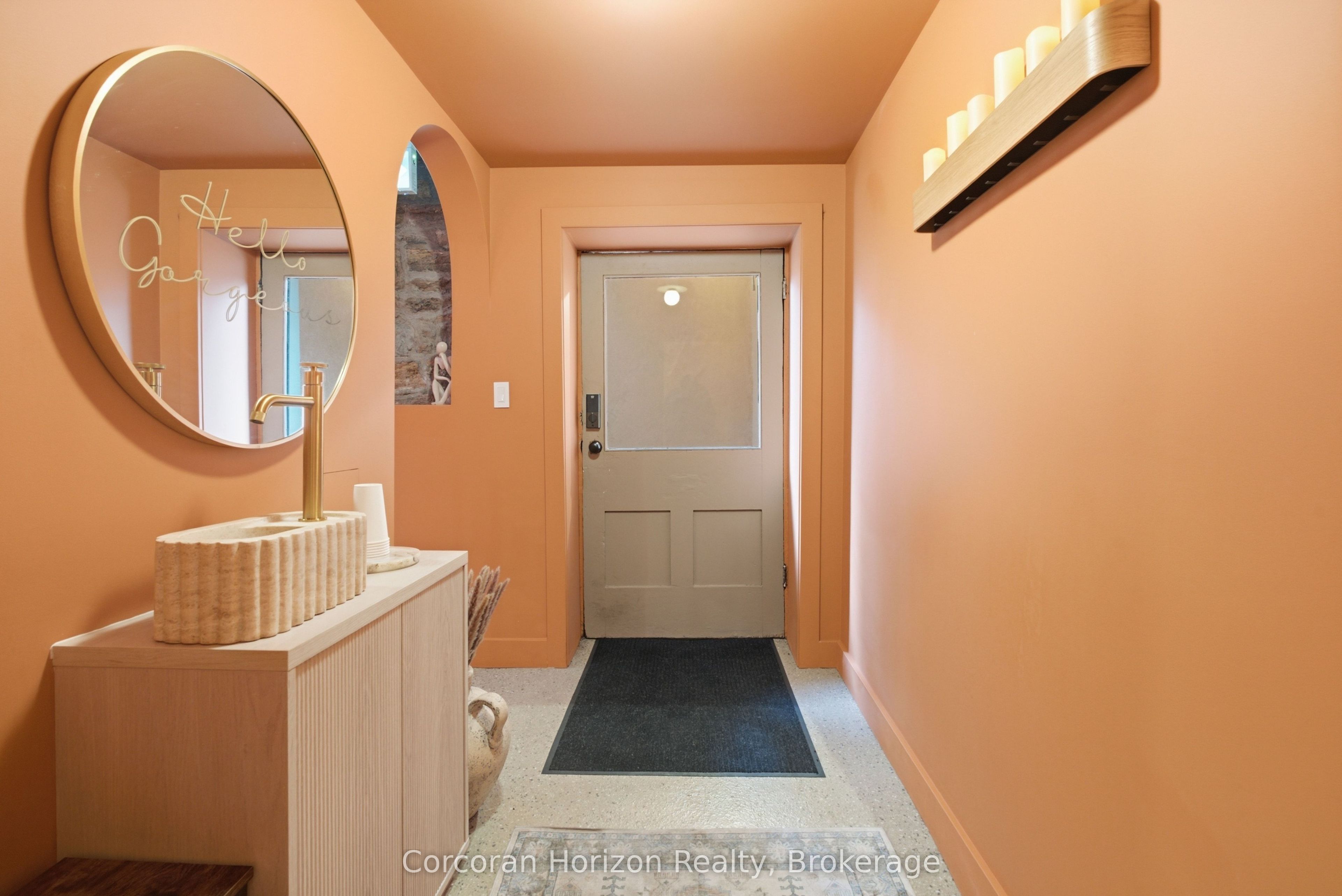 148 James Street S Property Photo 8