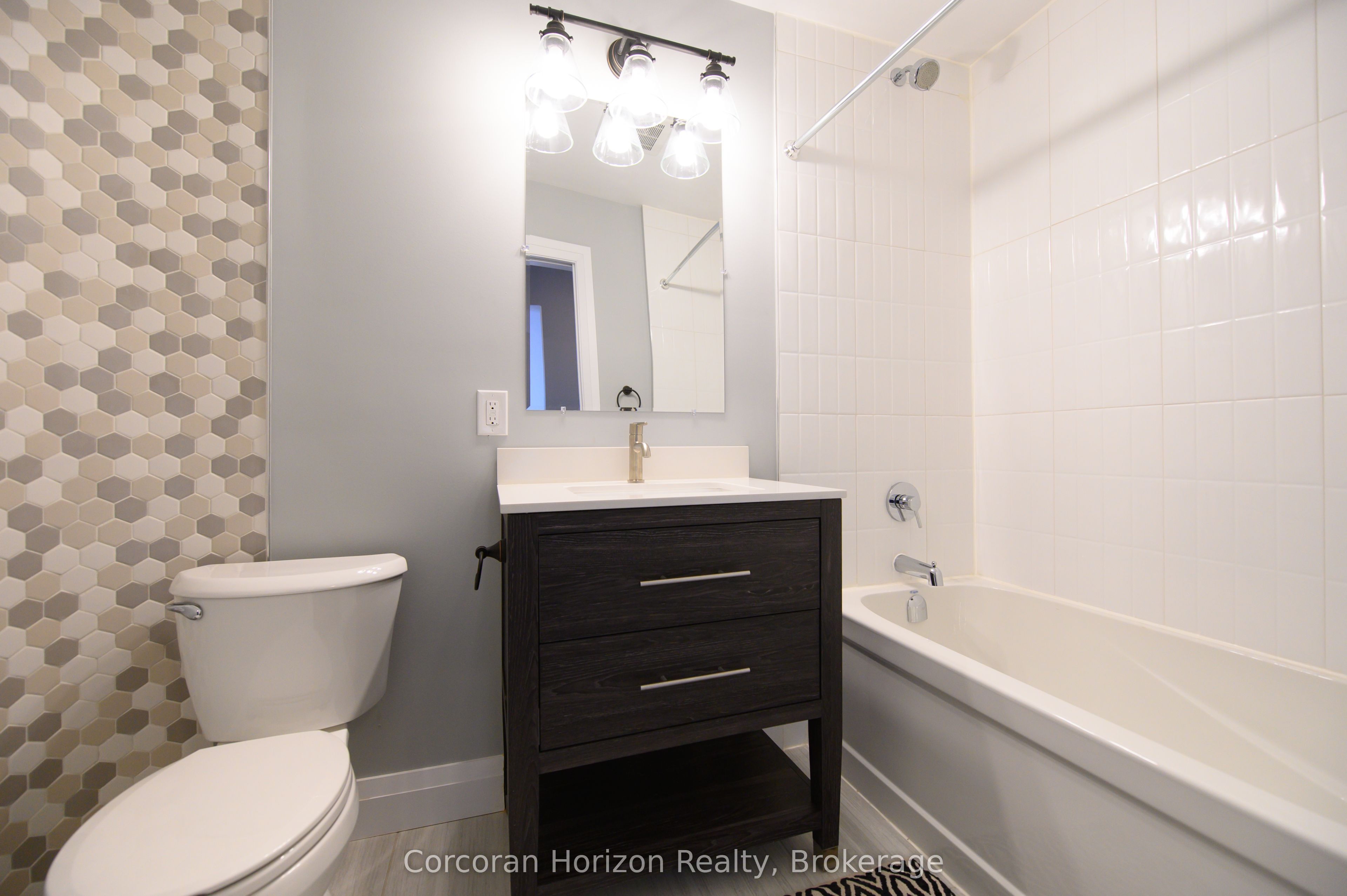 148 James Street S Property Photo 35