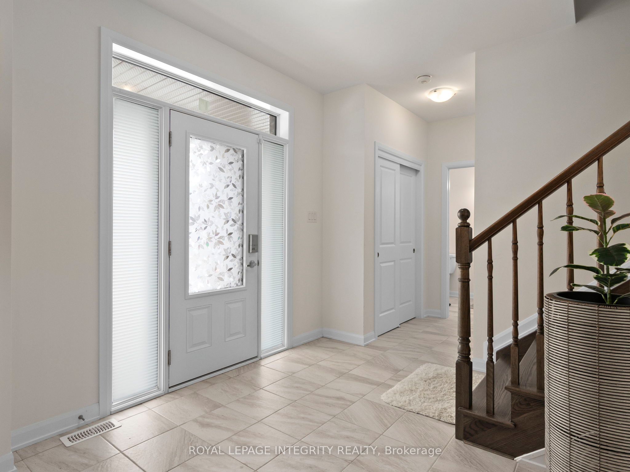168 Maynooth Court Property Photo 4