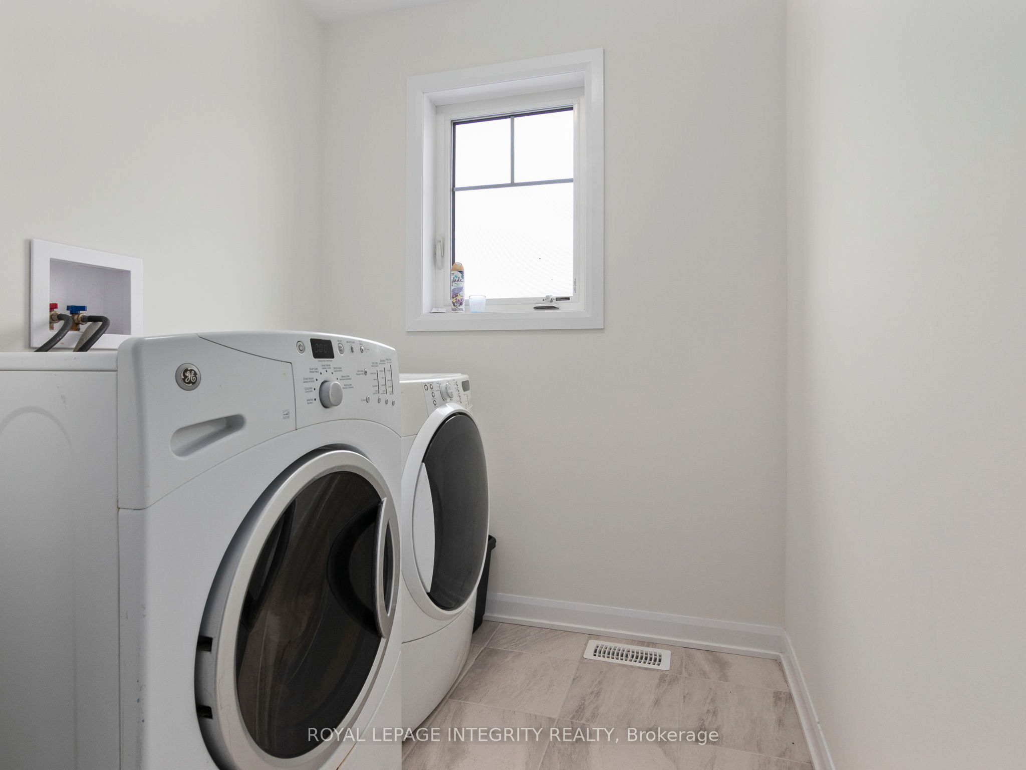 168 Maynooth Court Property Photo 13