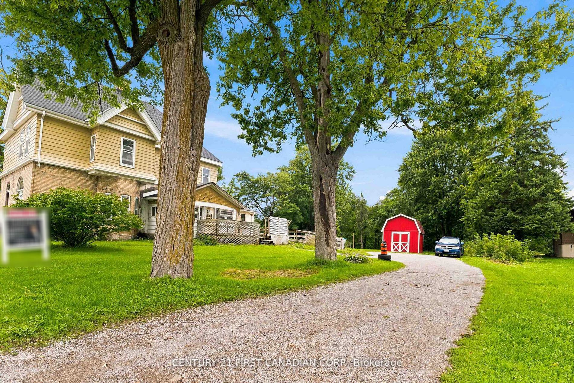 128 Main Street Property Photo 8