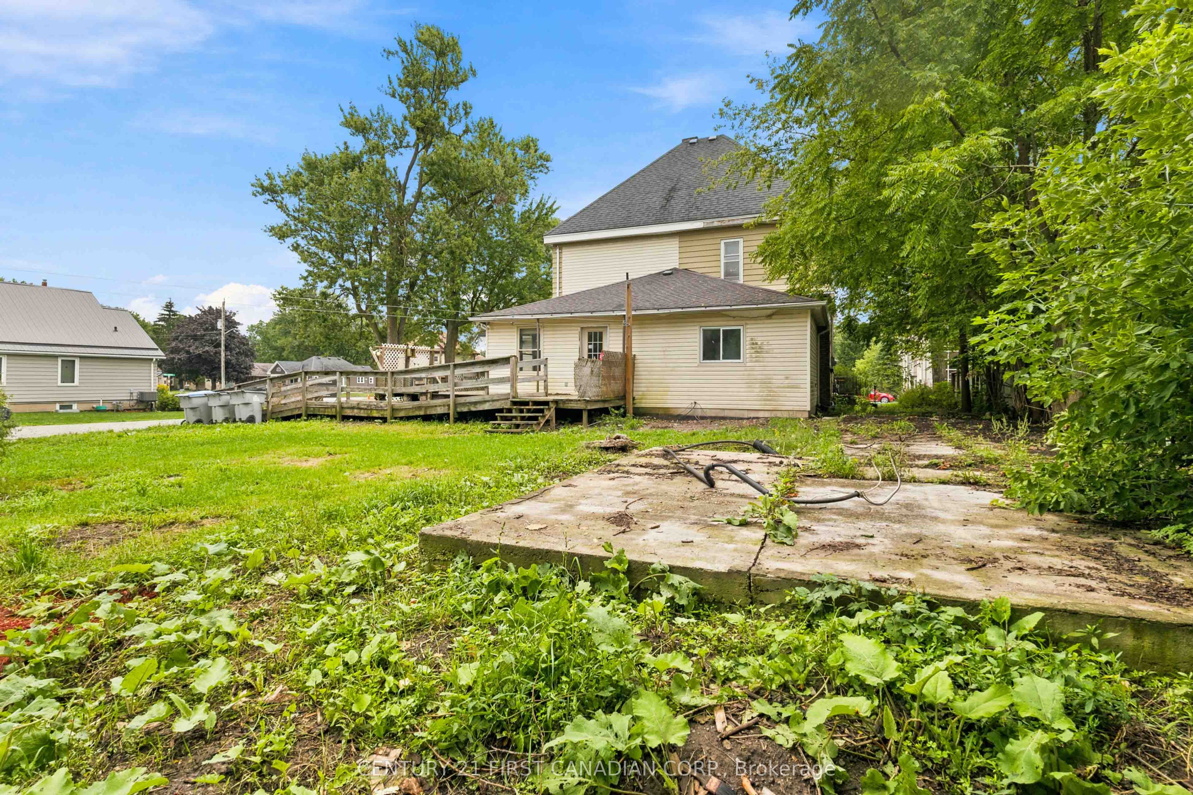 128 Main Street Property Photo 15