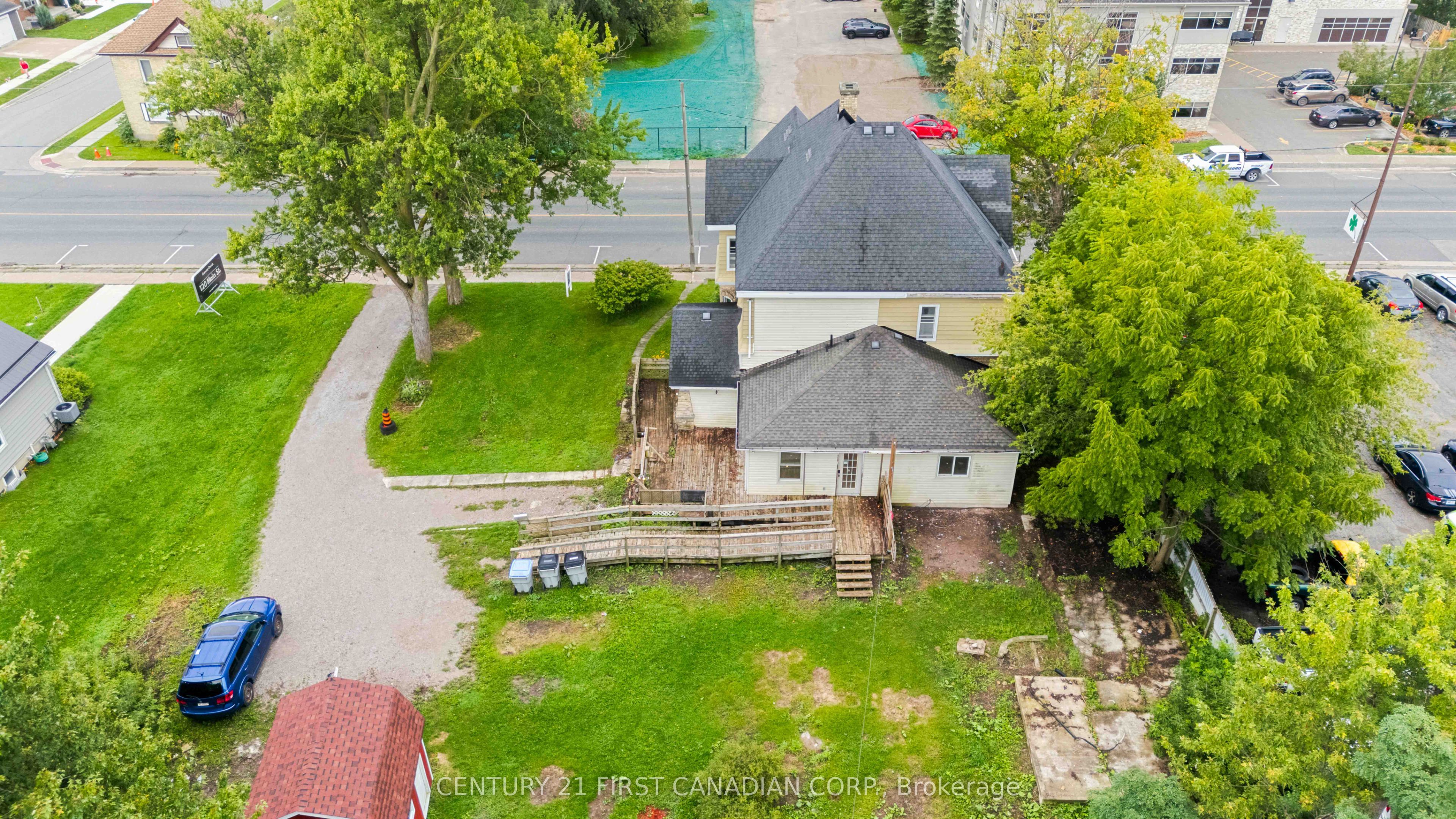 128 Main Street Property Photo 32