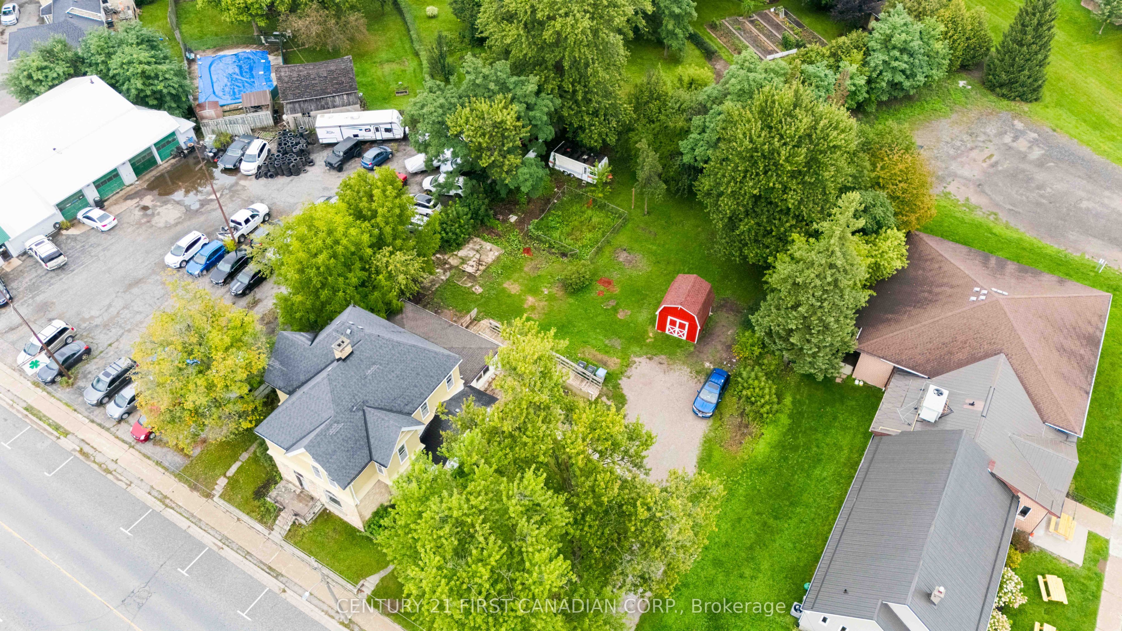 128 Main Street Property Photo 34