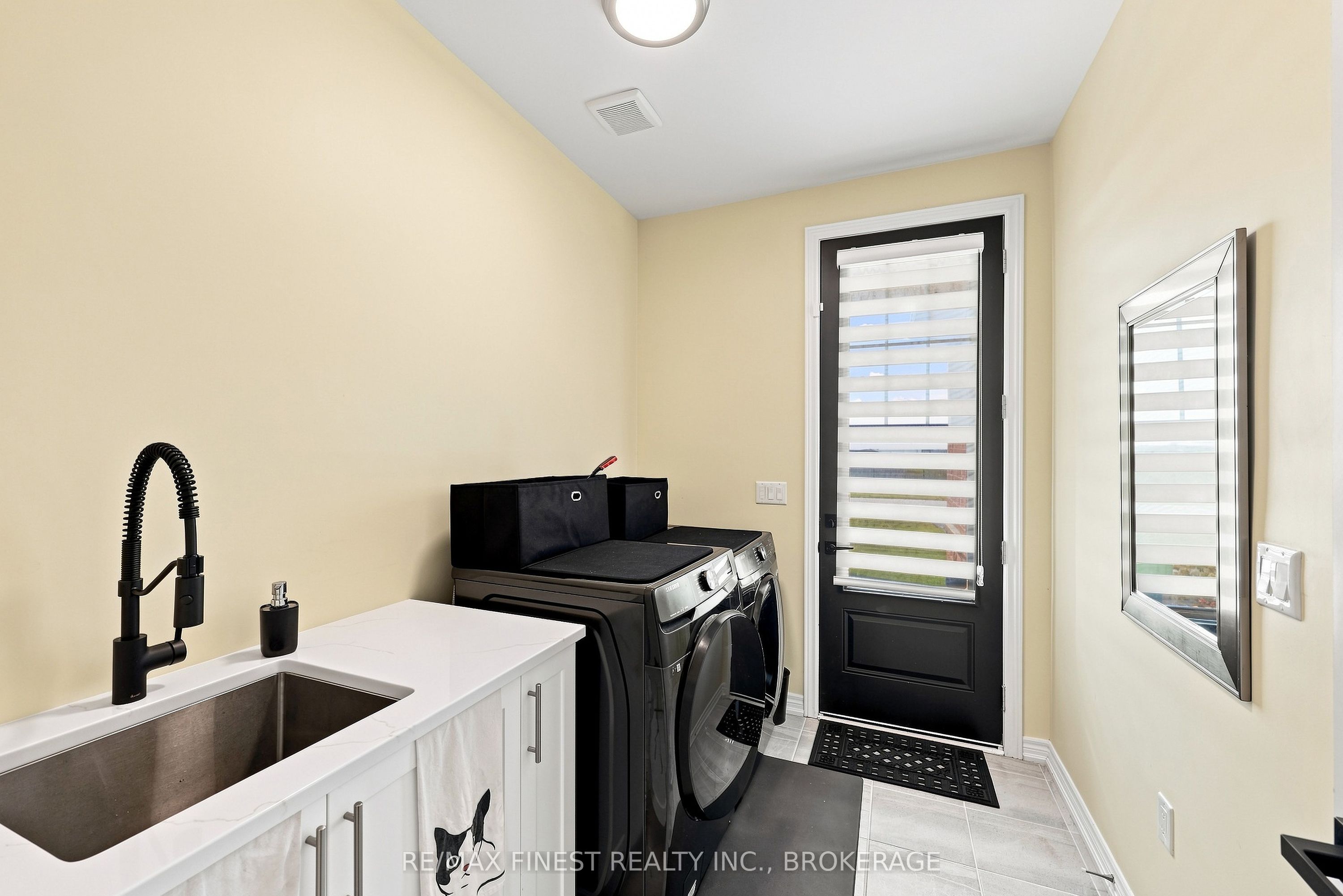 19 Wellers Way Property Photo 35
