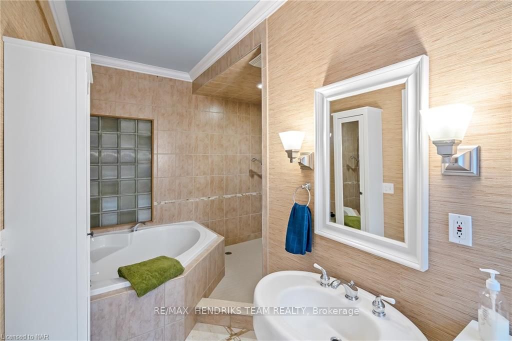 145 King Street Property Photo 20