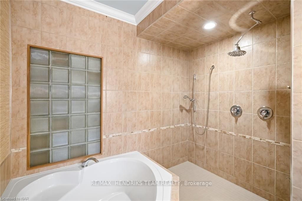 145 King Street Property Photo 21