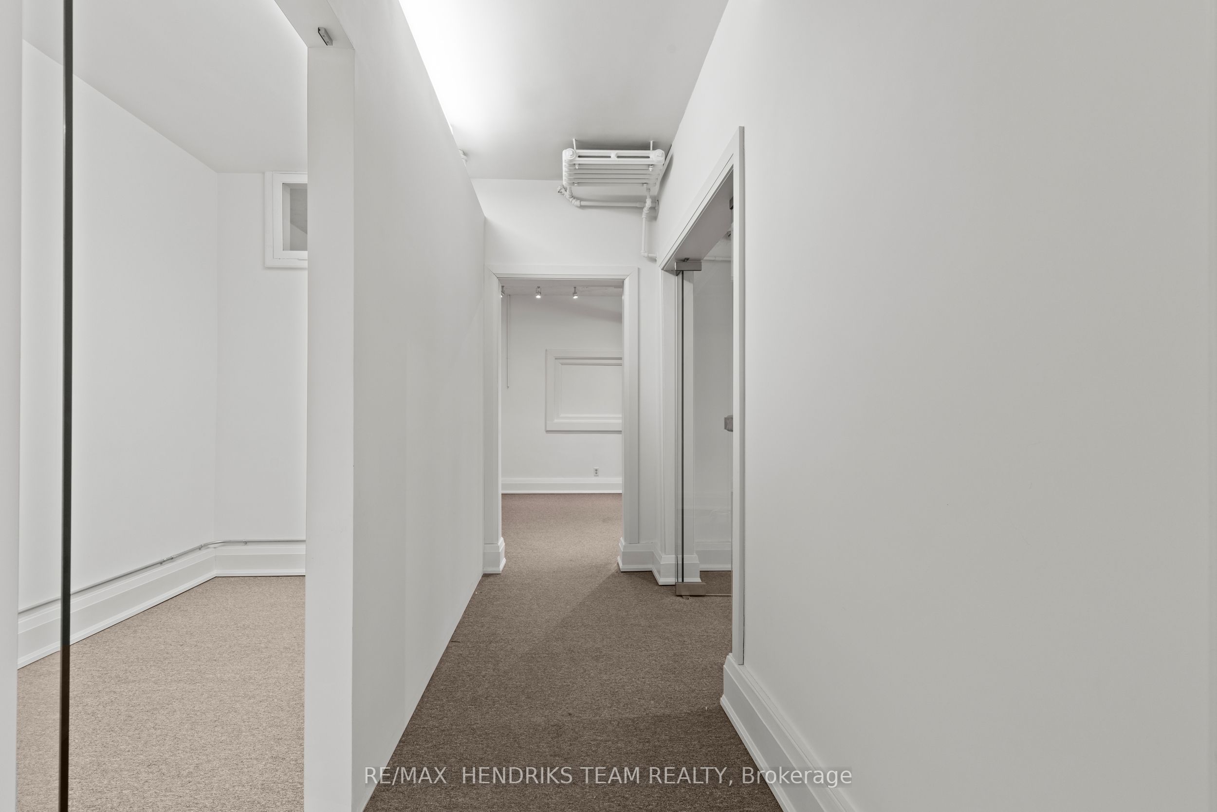 145 King Street Property Photo 41