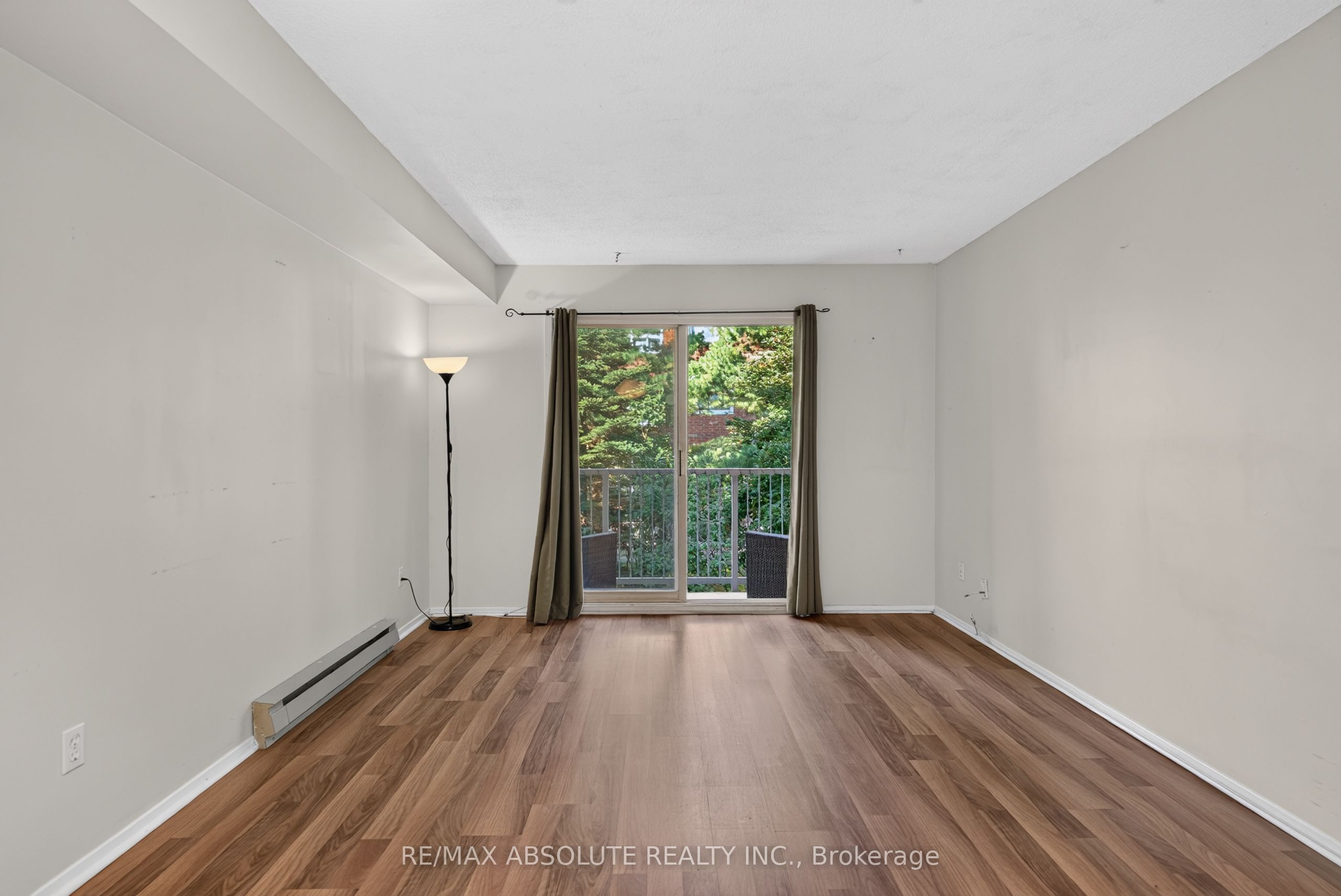 310 Kingsdale Avenue 305 Property Photo 9