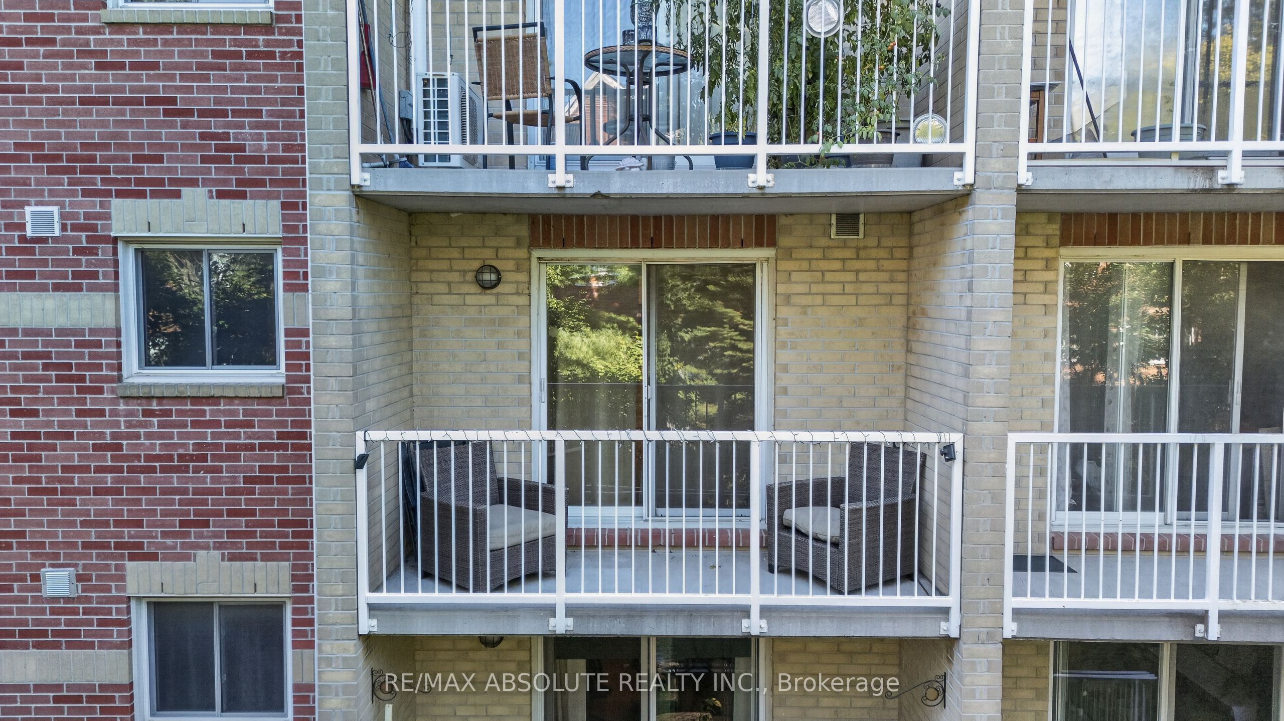 310 Kingsdale Avenue 305 Property Photo 21