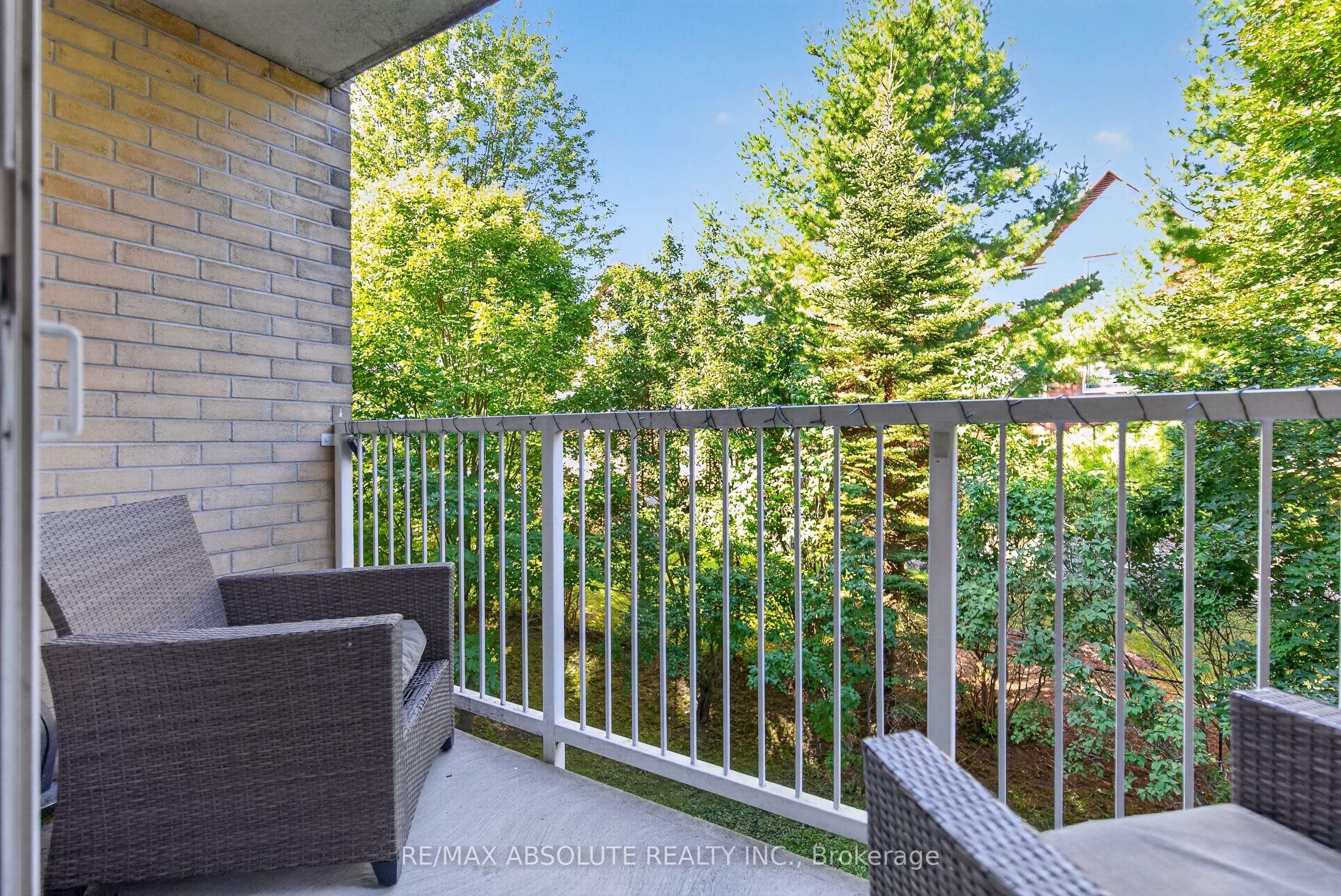 310 Kingsdale Avenue 305 Property Photo 23