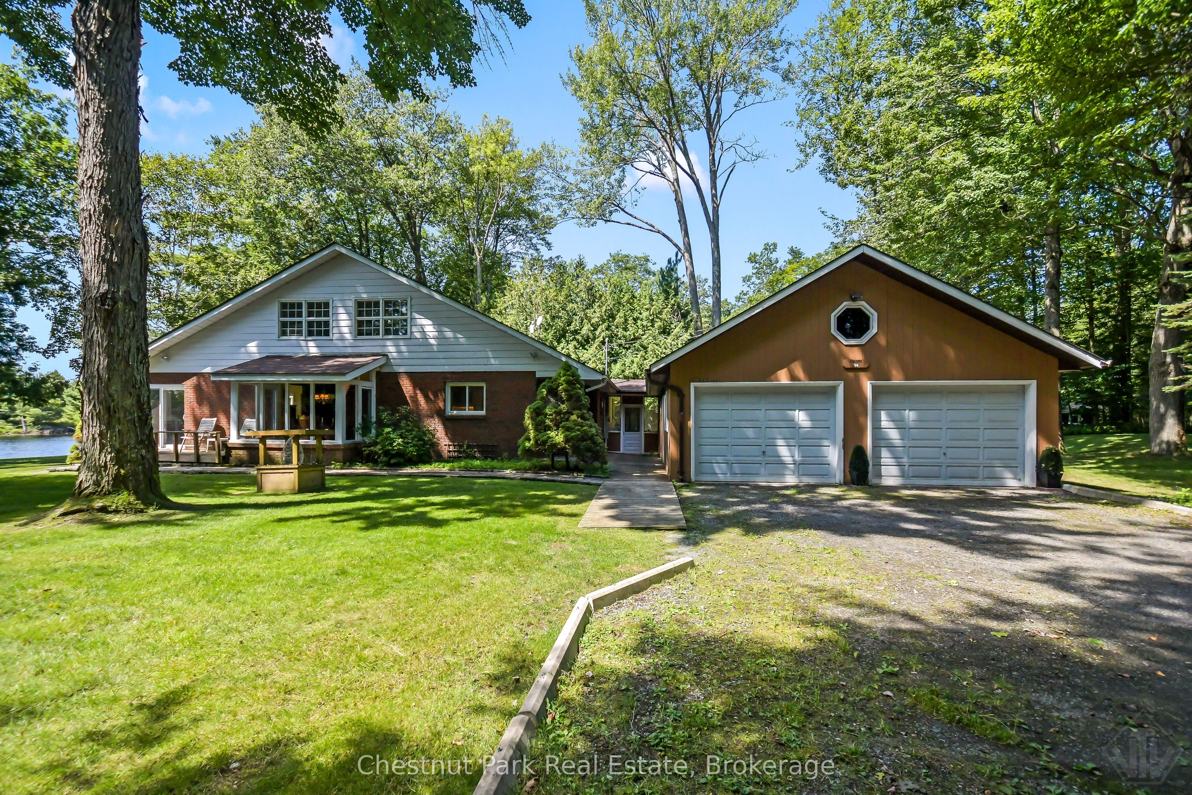 1019 Maplewood Road W Property Photo 2