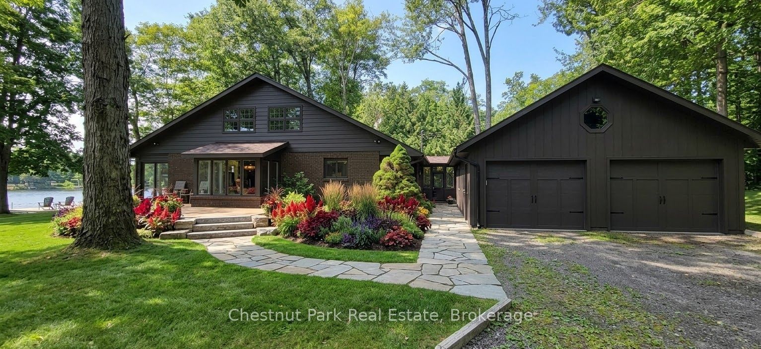 1019 Maplewood Road W Property Photo 3