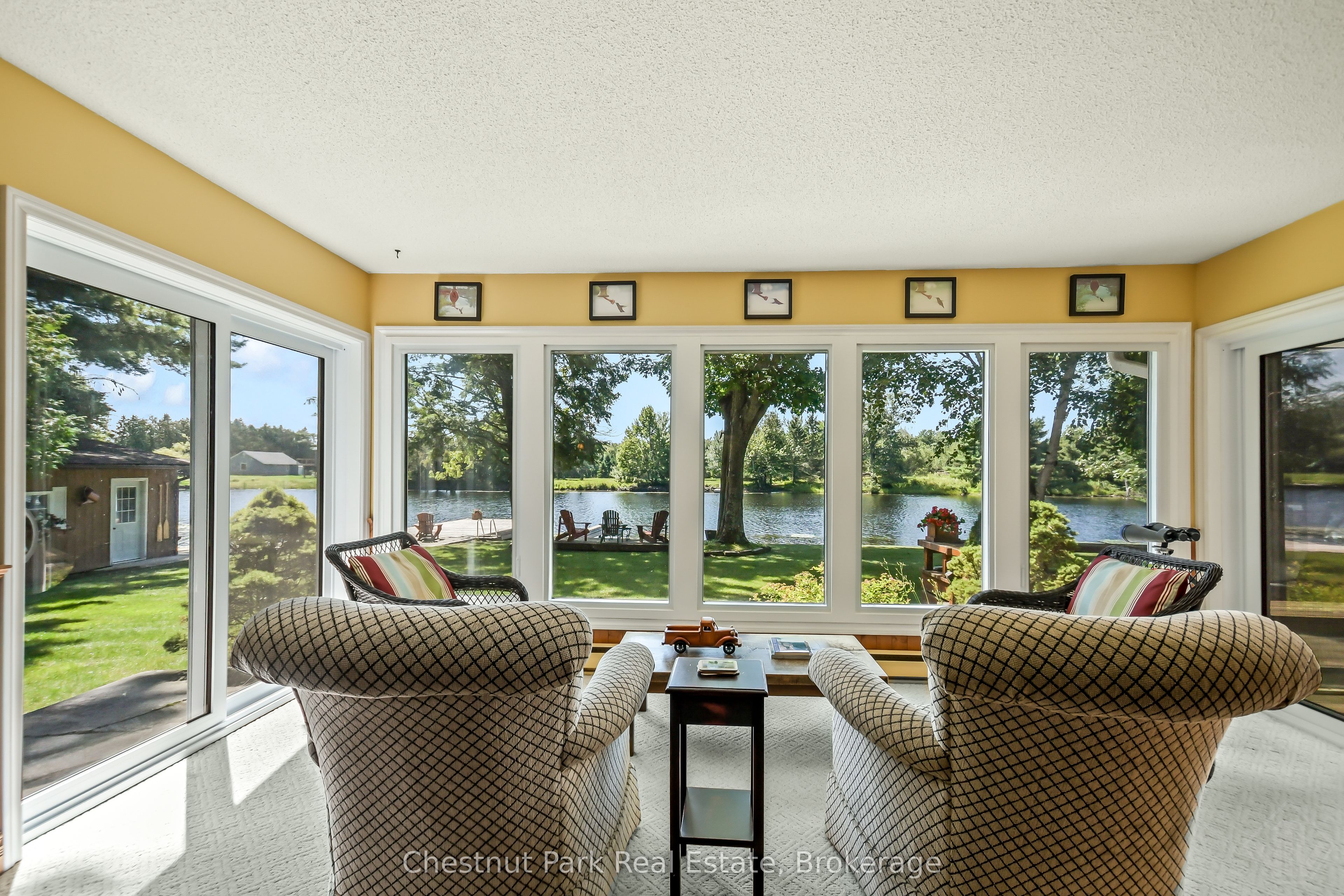 1019 Maplewood Road W Property Photo 13