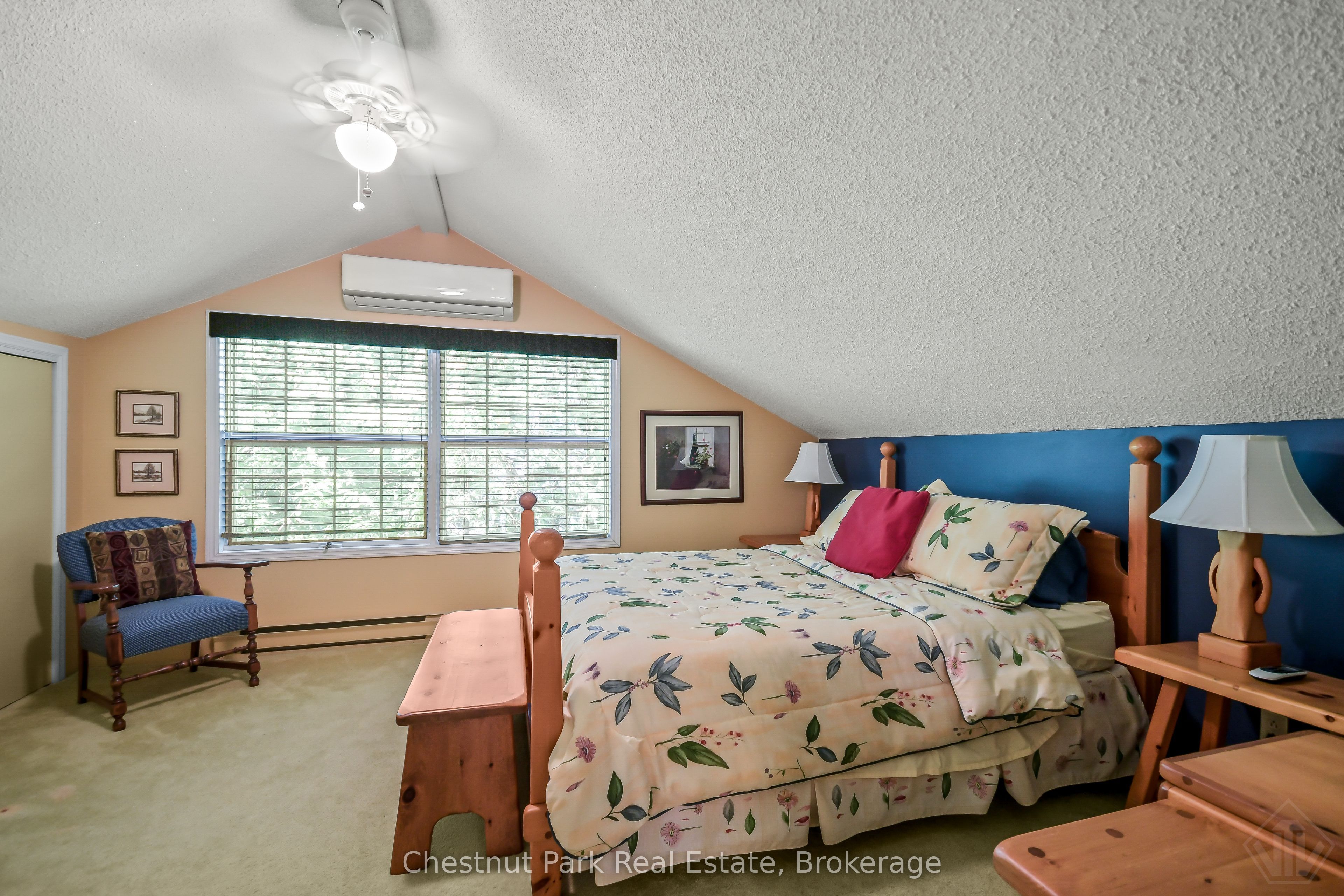 1019 Maplewood Road W Property Photo 24