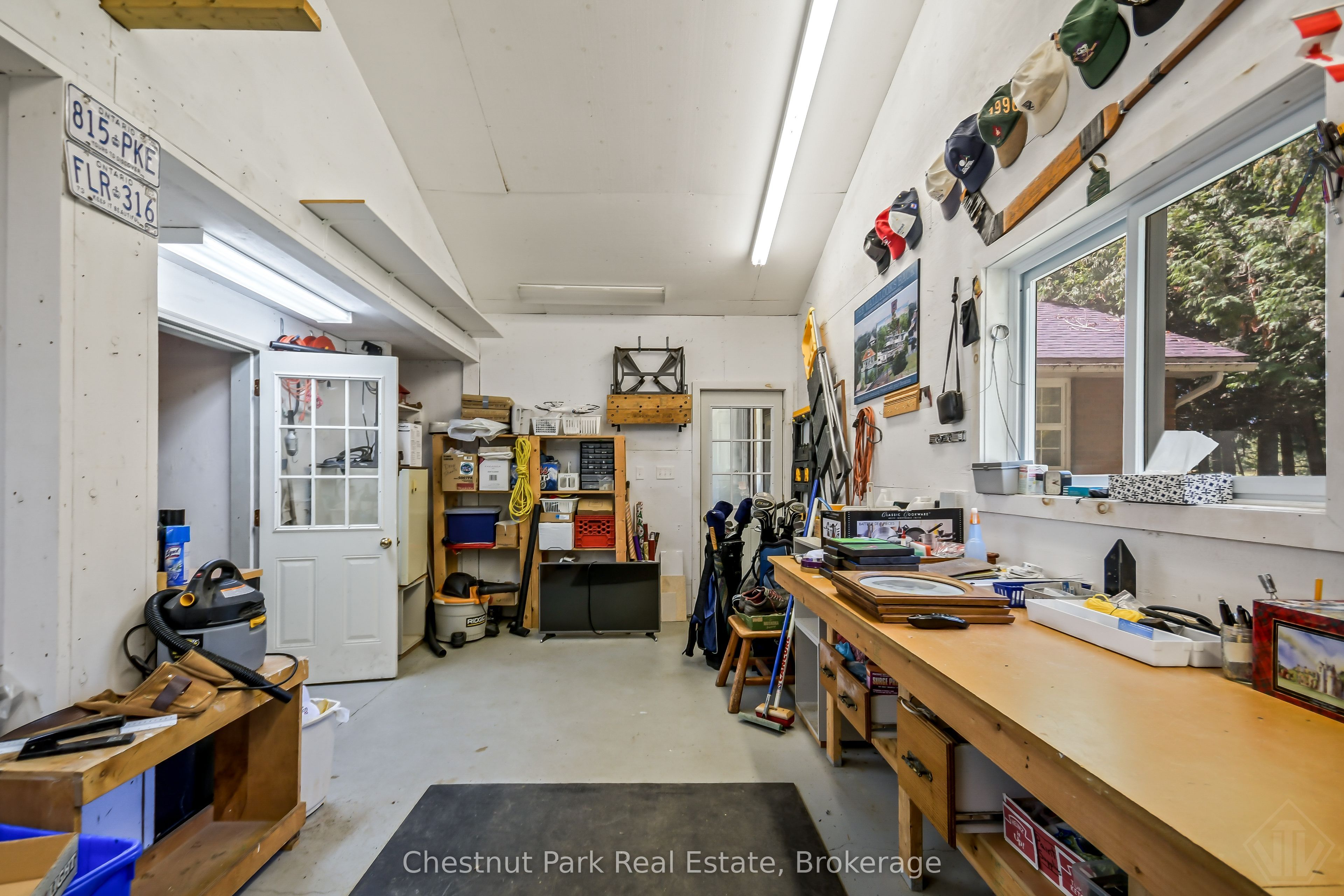 1019 Maplewood Road W Property Photo 32