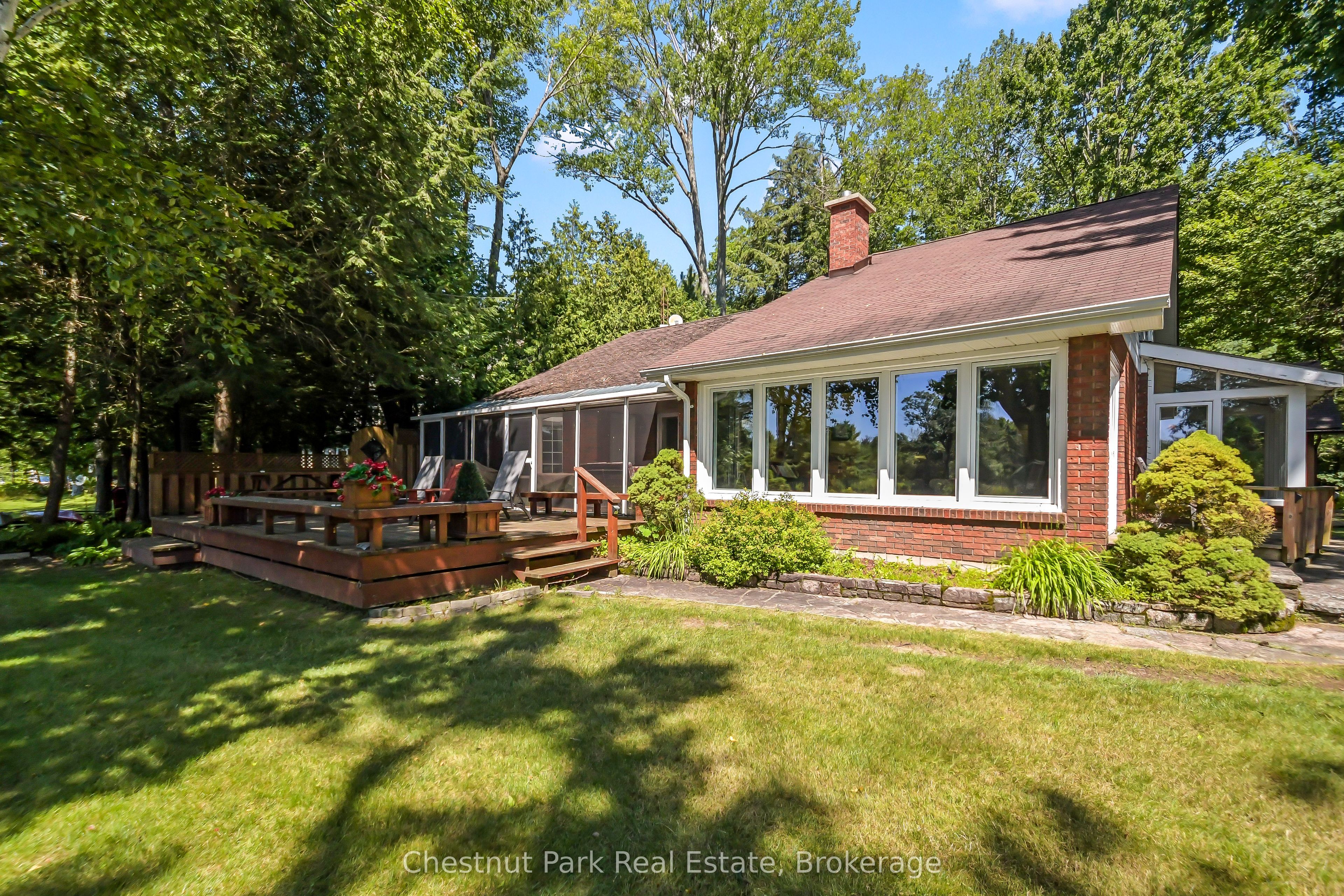 1019 Maplewood Road W Property Photo 35