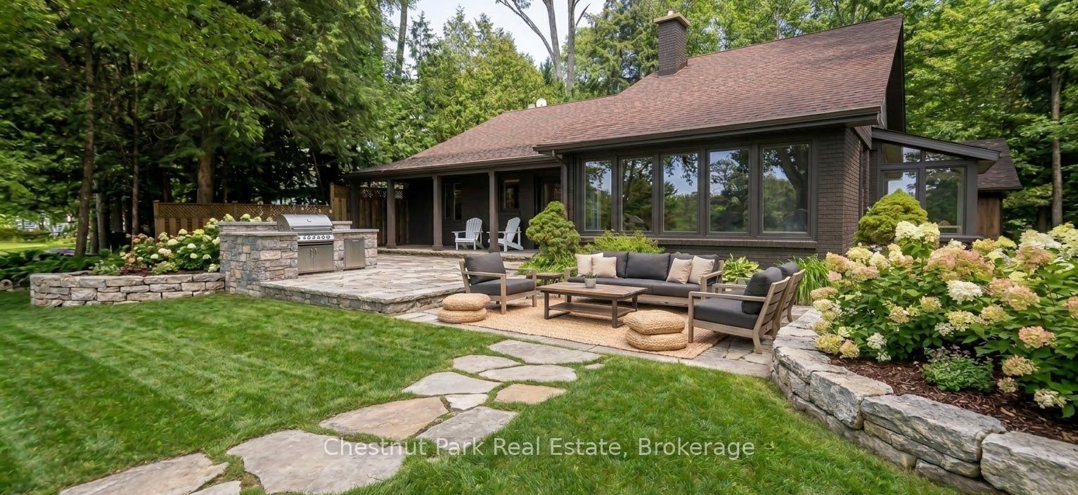 1019 Maplewood Road W Property Photo 36