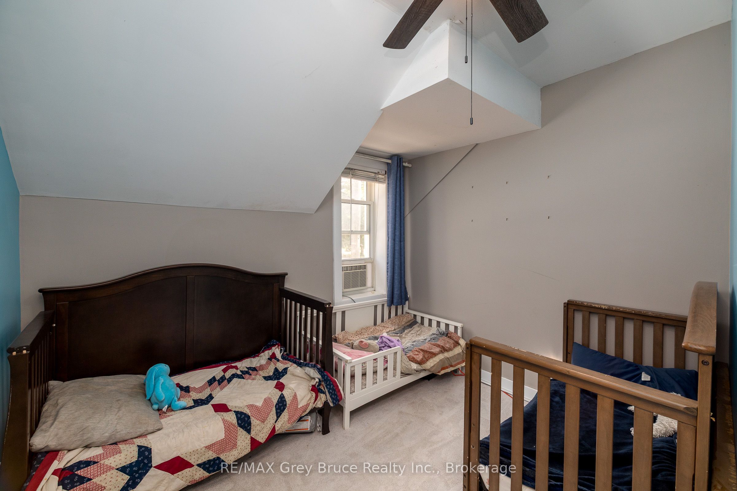 74 Yonge Street S Property Photo 18