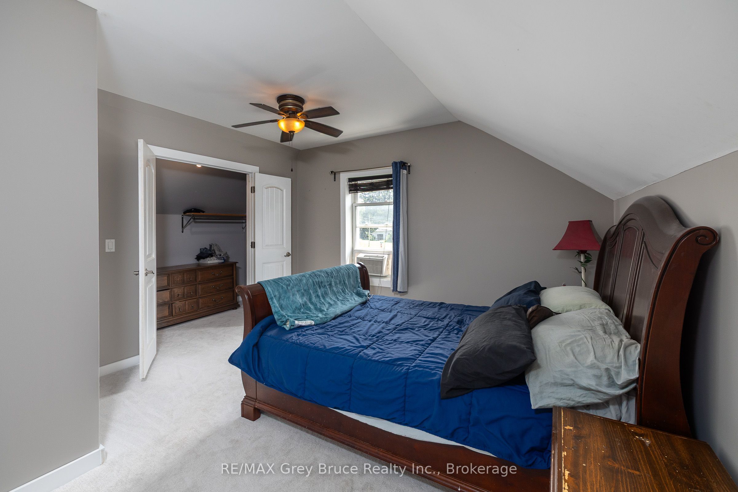 74 Yonge Street S Property Photo 22